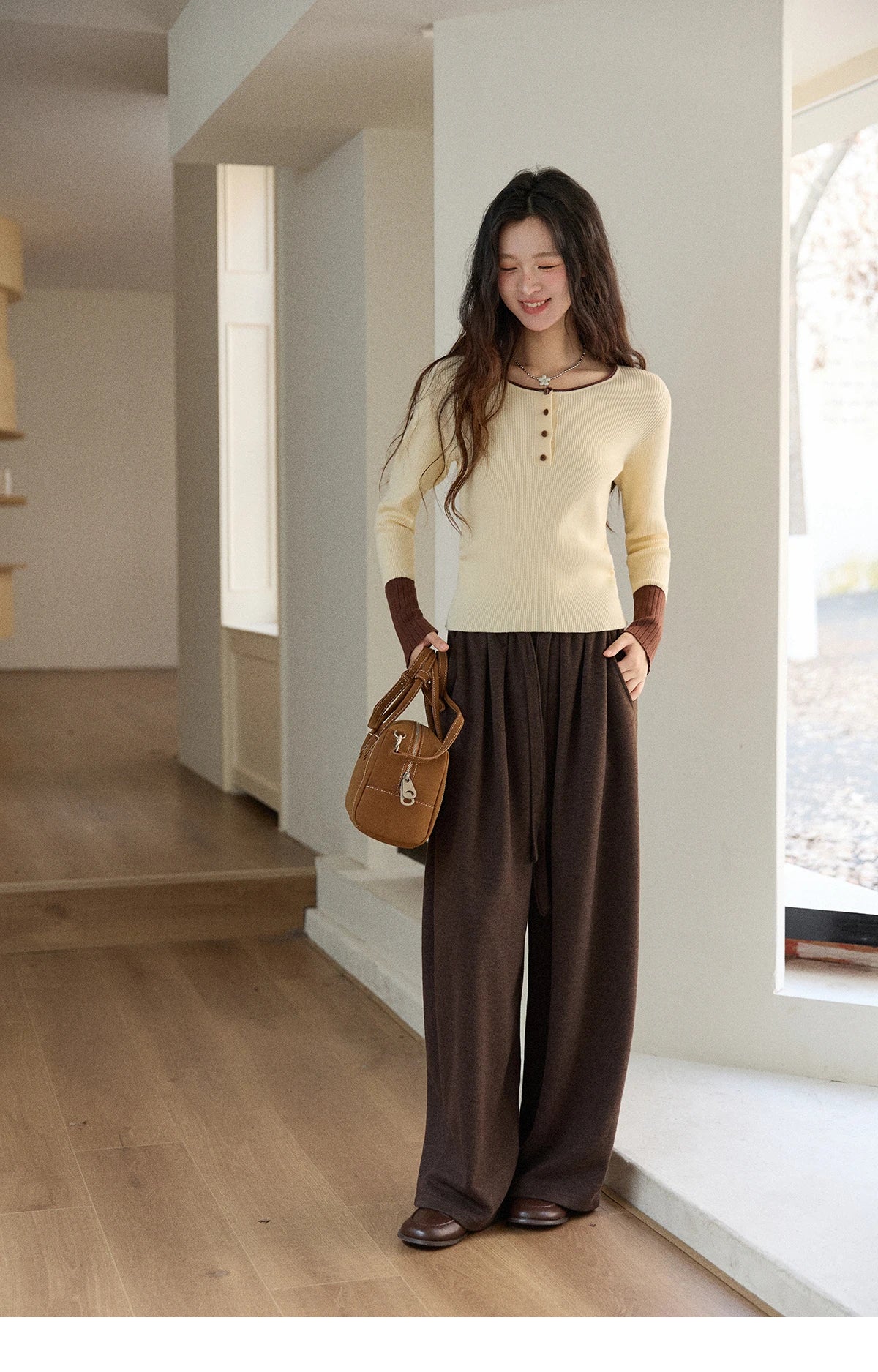 MISHOW Long Sleeves Sweater Women 2025 Winter New Retro Contrast Color Crew Neck Knit Top Comfortable Slim Sweater MXE89Z2639