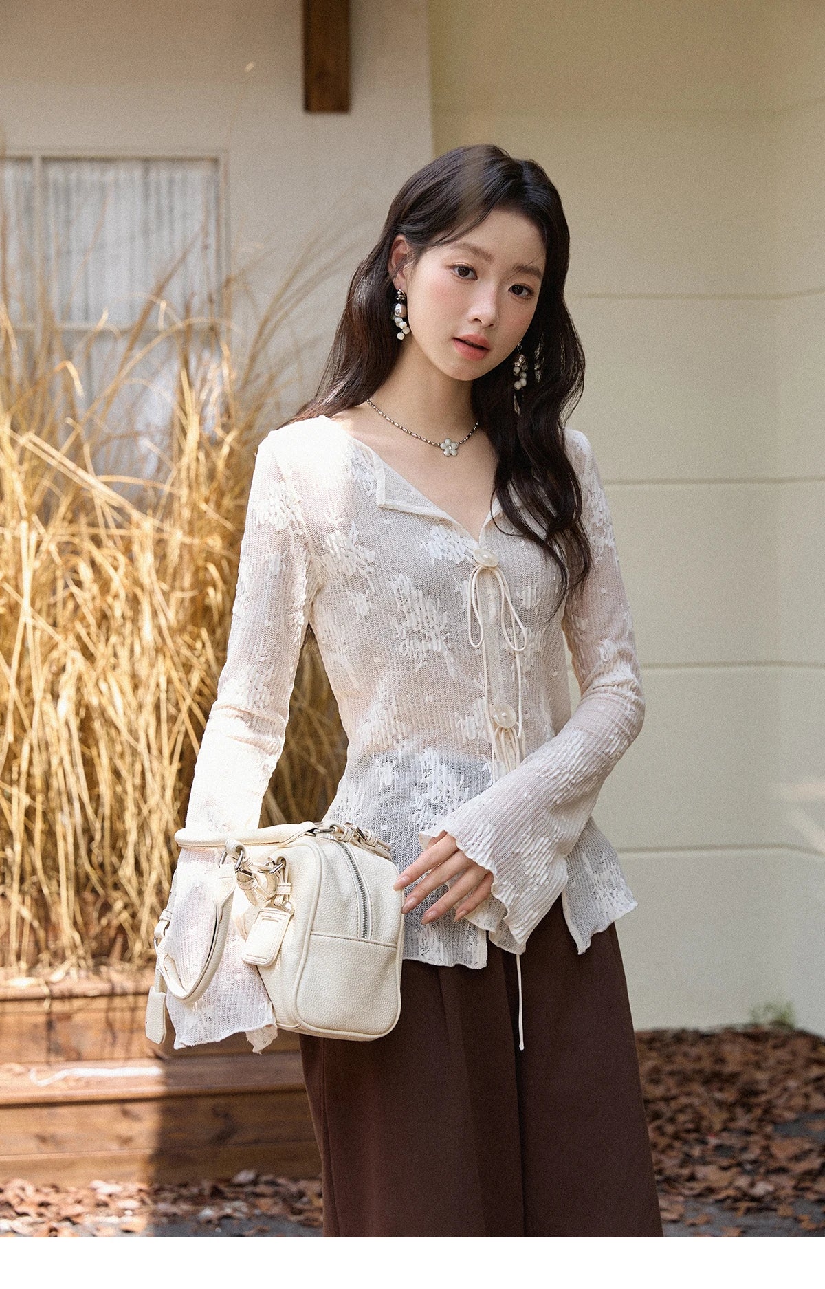 MISHOW White Shirt Women 2025 Autumn New French Romantic Sexy Slim Flared Sleeves Top Commute Luxury Lace Shirt  MXE49X2511