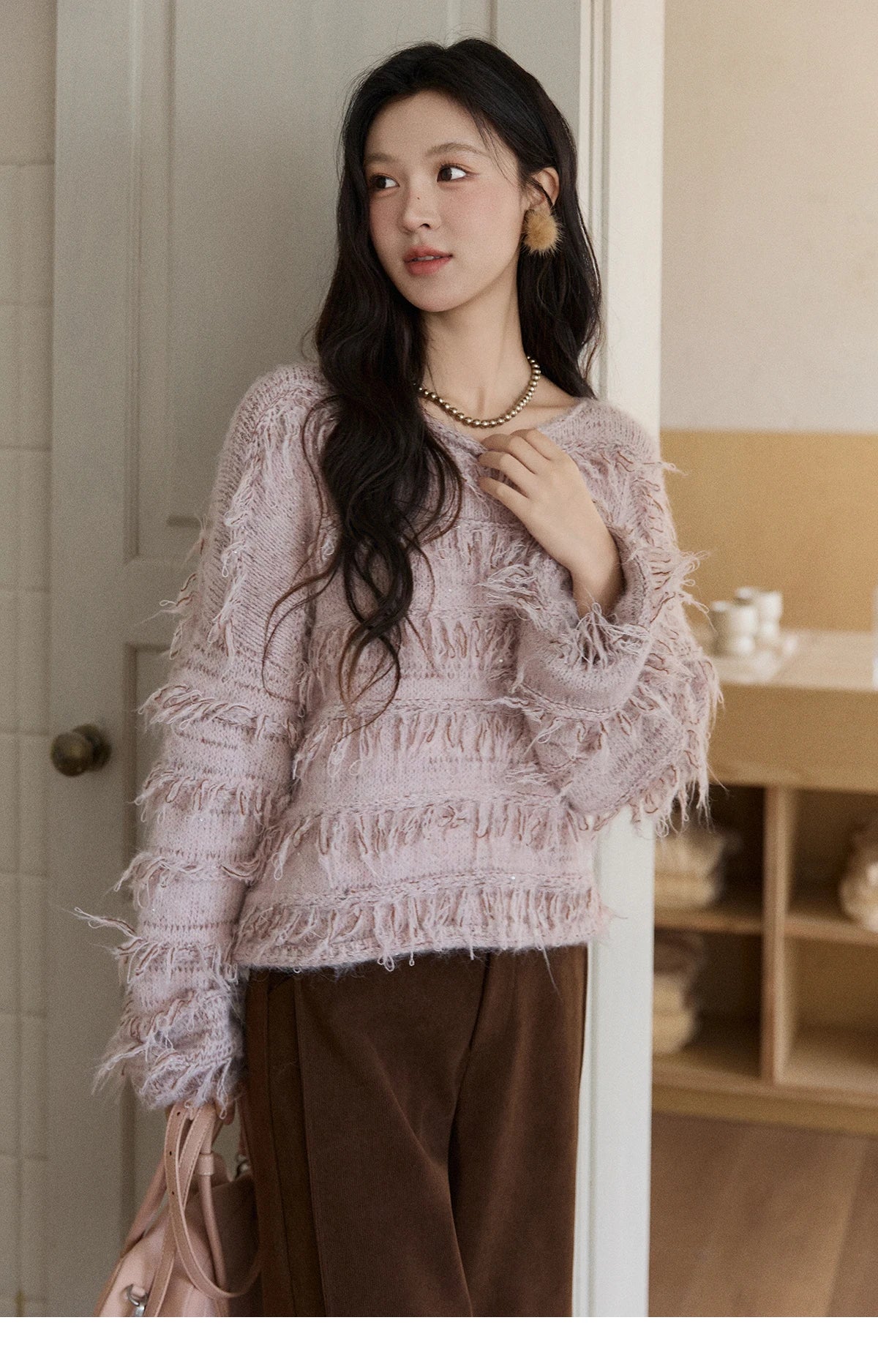 MISHOW Tassel Bead Wool Blended Sweater Autumn Winter 2025 Elegant Thick Knitted Sweater Loose Warm Tops Office Lady MXE90Z2822