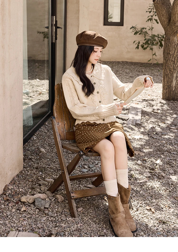 MISHOW Embroidered Sweater Women’s French Retro Doll Collar 2024 Fall Winter New Casual Long-sleeved Knit Sweater Top MXD35Z0895