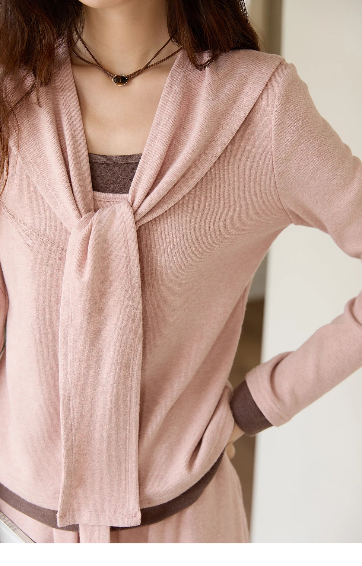 MISHOW Woman Slim Fit Long Sleeve Top 2025 Autumn Retro Solid O-neck Shawl Pullover Casual Knit Top Woman Clothes MXE89T1419