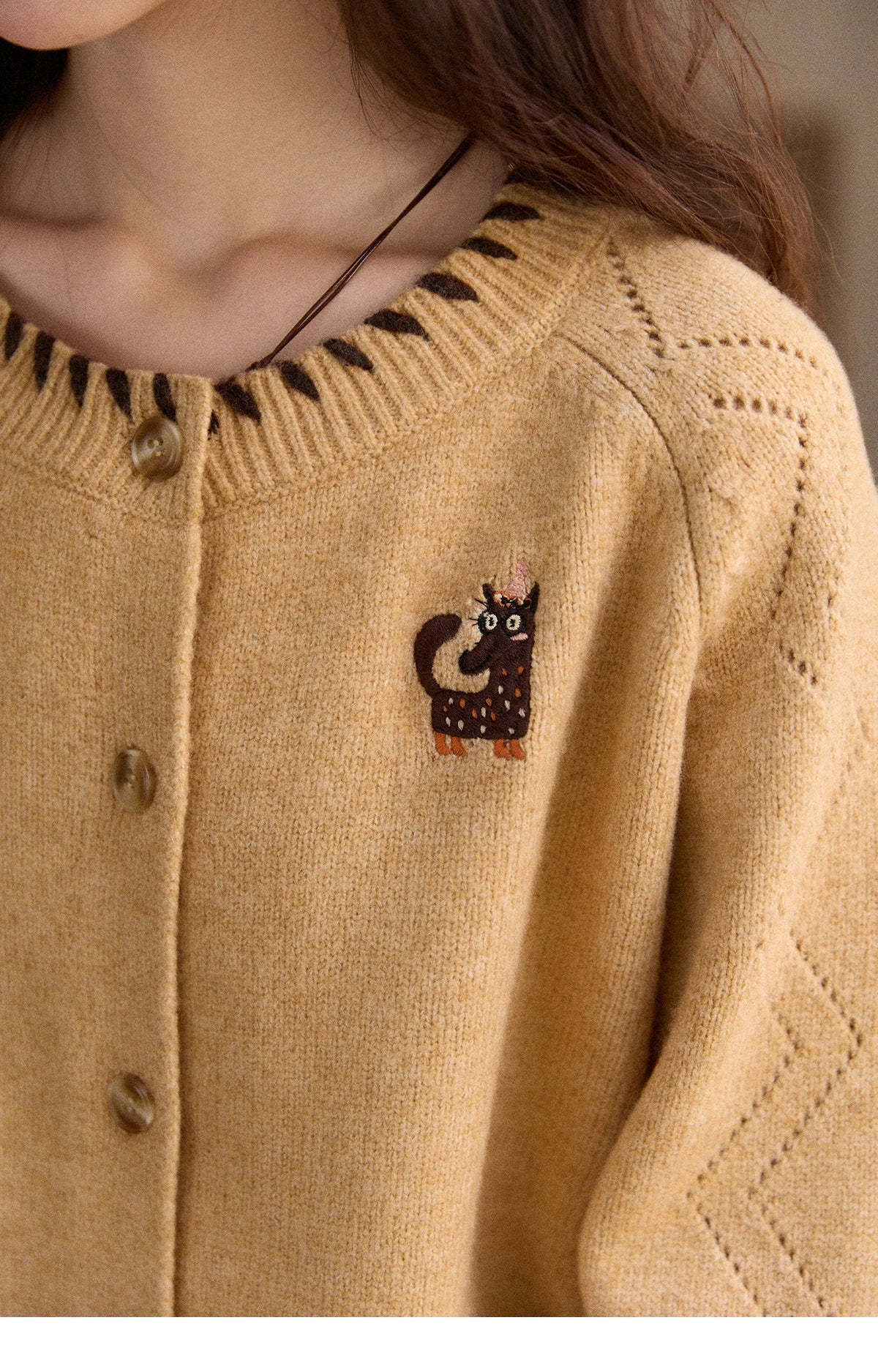 MISHOW Winter Knit Women's Cardigan 2025 New Little Fox Embroidered Sweater Retro Orange Loose Long-sleeved Tops MXE88Z2598