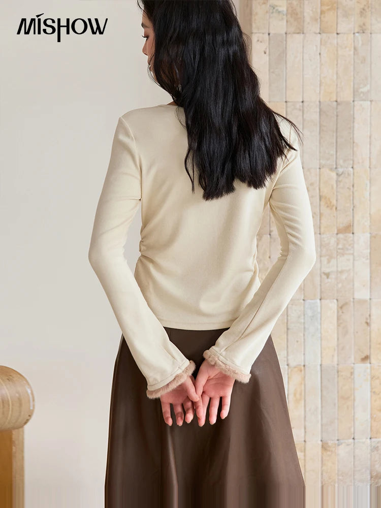 MISHOW Woman Sweaters 2025 Autumn Winter Apricot Brushed Knitted Bottoming Pullovers Pleated Design Casual Loose Top MXE48Z2517