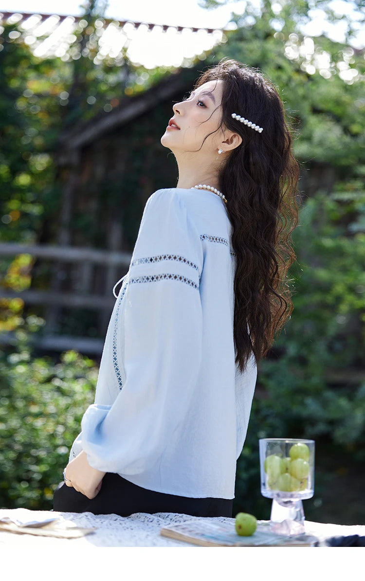 MISHOW French Sweet Loose Blue Shirt for Women 2025 Spring Summer V-neck Lace-up Hollow Doll Shirt Lantern Sleeve Top MXE12C0411