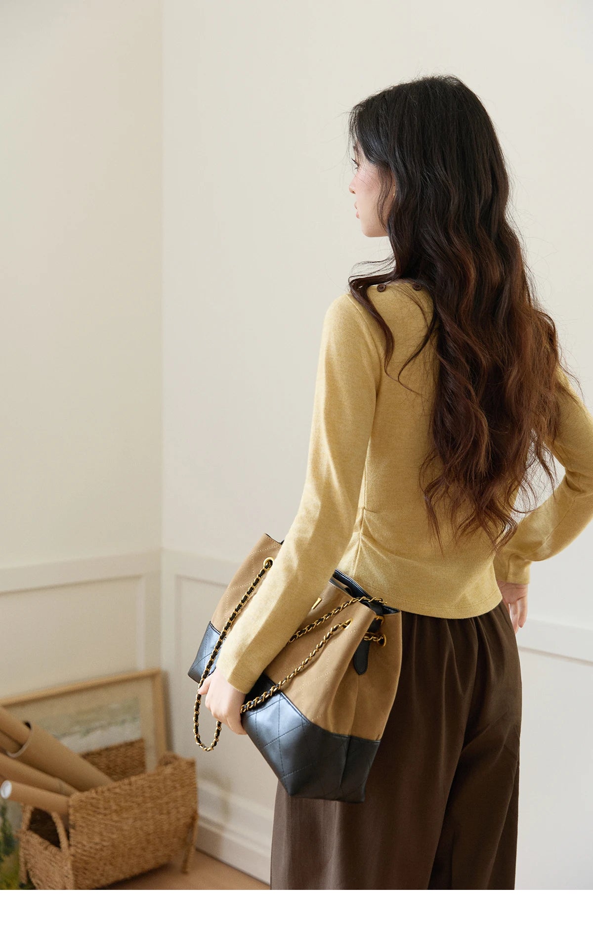 MISHOW Women's Yellow Brown Irregular Top 2026 Spring Contrast Color Oblique Collar Long Sleeve Casual Knitted Tops MXF11Z2911