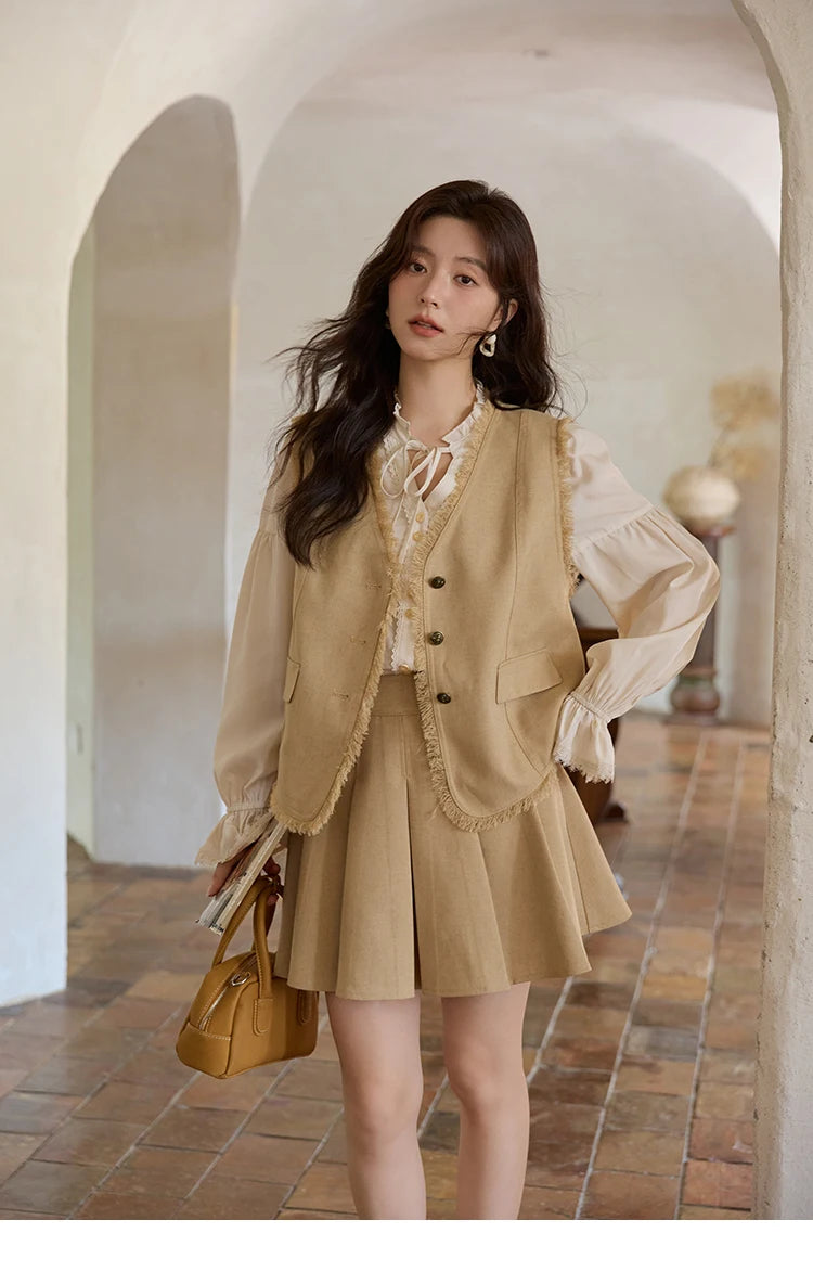 MISHOW French 100% Lyocell Apricot Shirt 2025 Autumn Flared Sleeves Lace Edges Shirts V-neck Slim Top Office Lady MXE41C2351