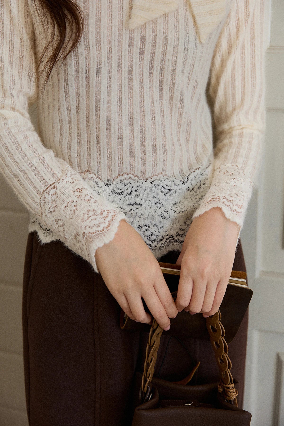 MISHOW French Lace-up Bottom Tops Women Autumn Winter 2025 Korean Vertical Stripe Knitted Top Thickened Interior Tops MXE92Z2797