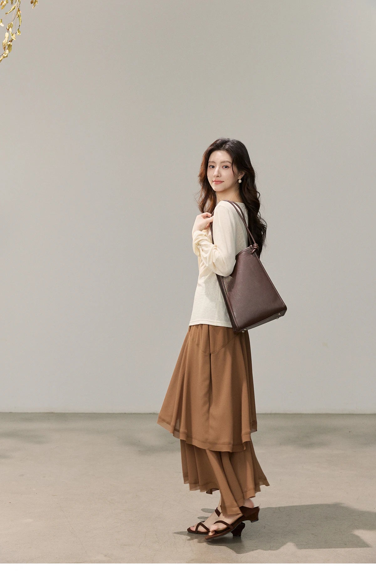 MISHOW Women's Multi Colored Knitted Top 2026 Spring Swinging Collar Flare Sleeve Top Side Twist Whist Casual T-Shirt MXF13T1473