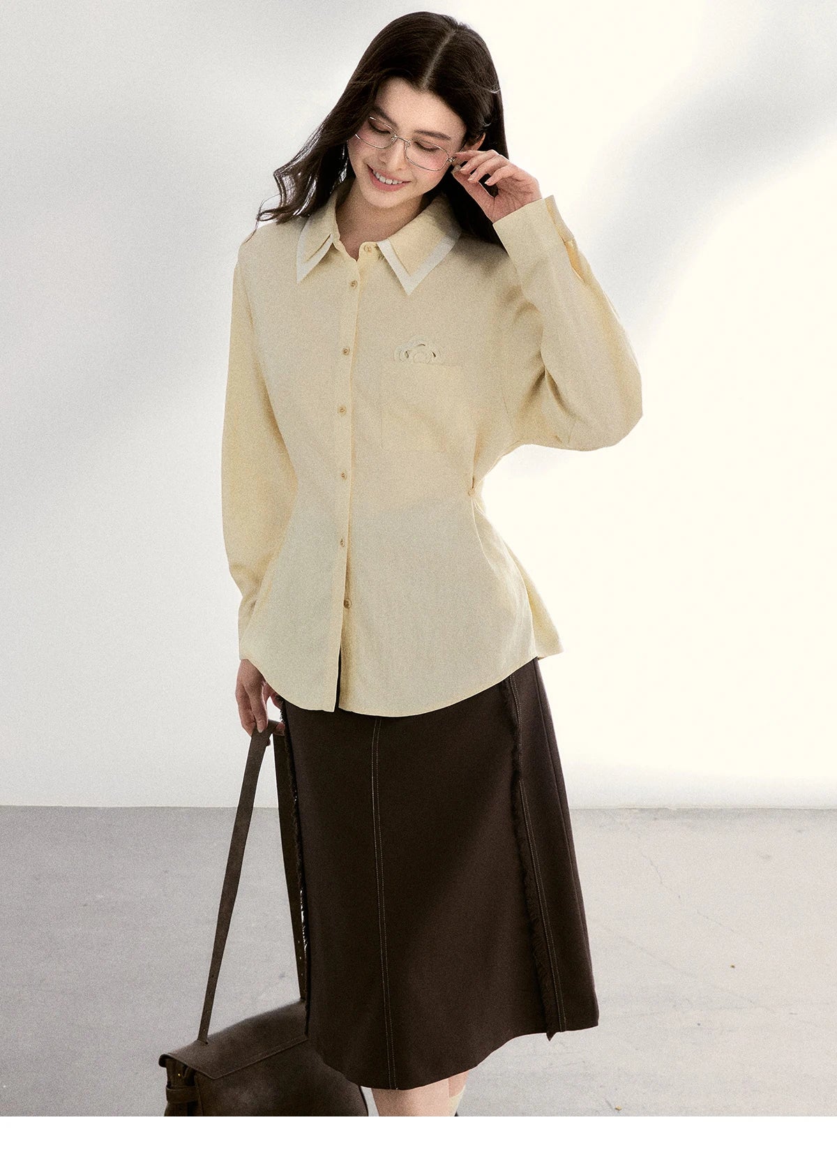 MISHOW Women's Contrast Trim Lapel Collar Shirts 2026 Spring Floral Embroidery Pocket Decor Button Waist Casual Shirt MXF13C2440