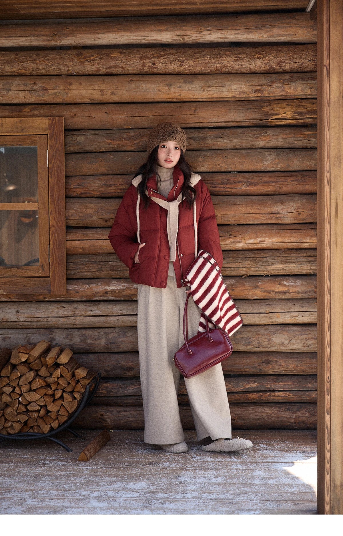 MISHOW Christmas Down Jacket with Jacquard Hat Winter 2025 90% White Duck Down Warm Coats Stand Neck Solid Down Coat MXE90Y0086