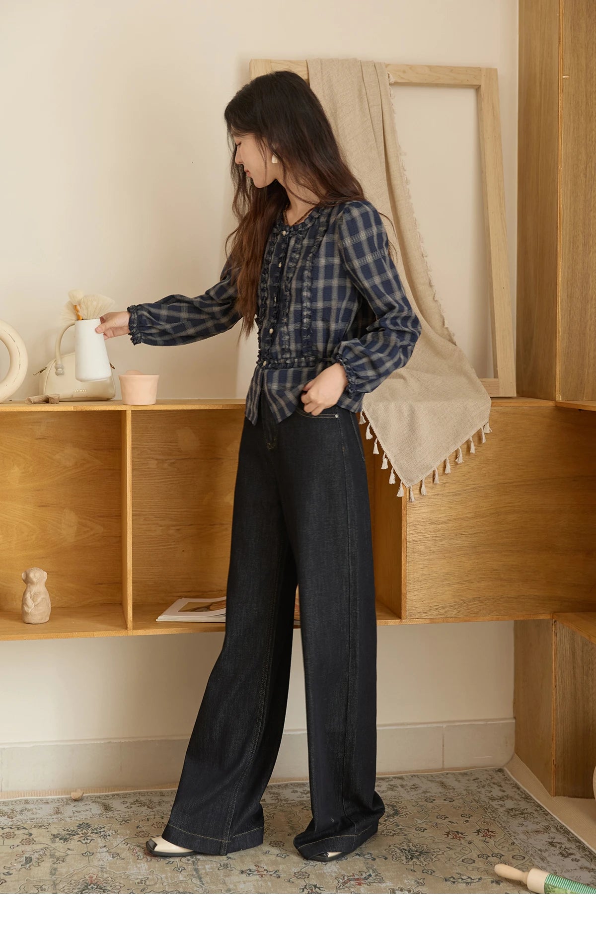 MISHOW Women's Vintage Blue Plaid Shirt 2025 Autumn New Elegant Luxury Loose Waist Shirts Round Neck Long Sleeved Top MXE45X2480