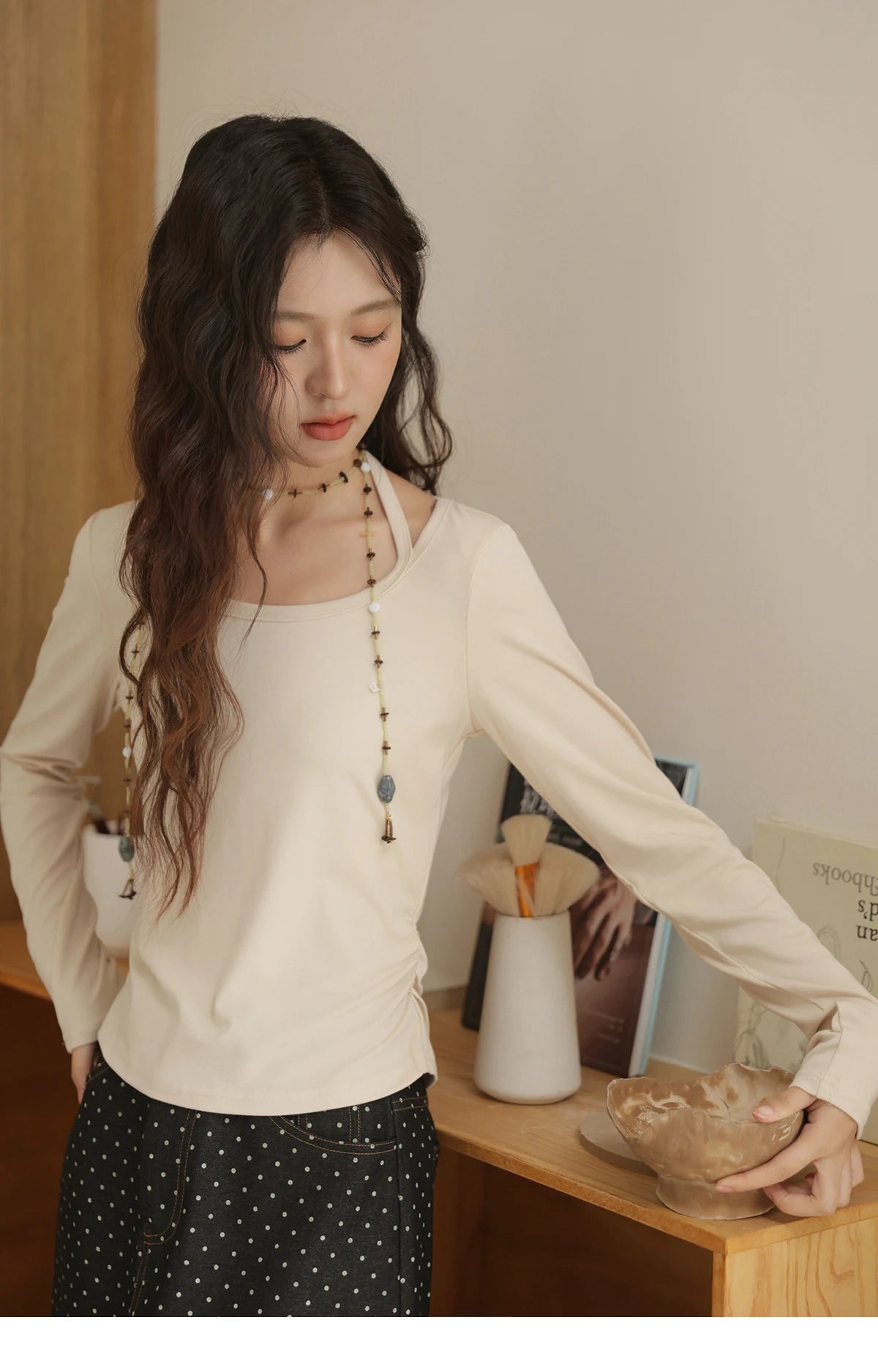 MISHOW Elastic Knitted T-shirts for Women Autumn 2025 Hanging Neck Strap Tees Pleated Waist Slim Long Sleeved Top MXE42T0720