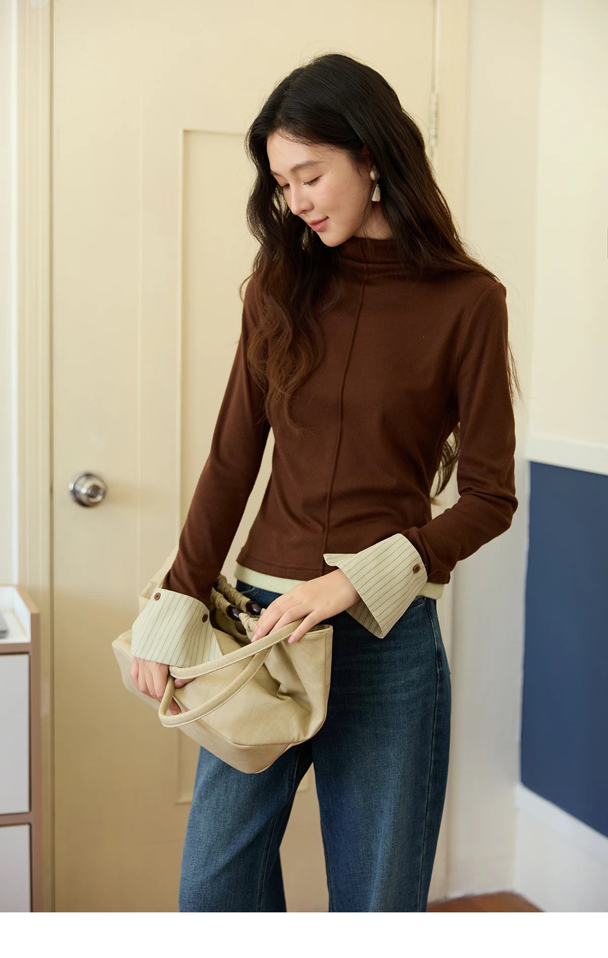 MISHOW Knitted Tops for Women 2025 Autumn New Apricot Stand Collar Long Sleeves Slim Fit with Detachable Cuffs Tops  MXE49Z2532