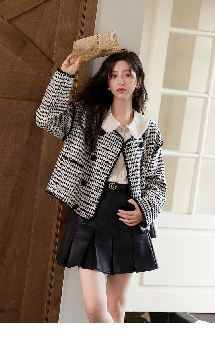 MISHOW Plaid Tweed Jacket Women Red Double Breasted Long Sleeve Tops 2024 Winter French Elegant Design Short Coat MXD56W0631