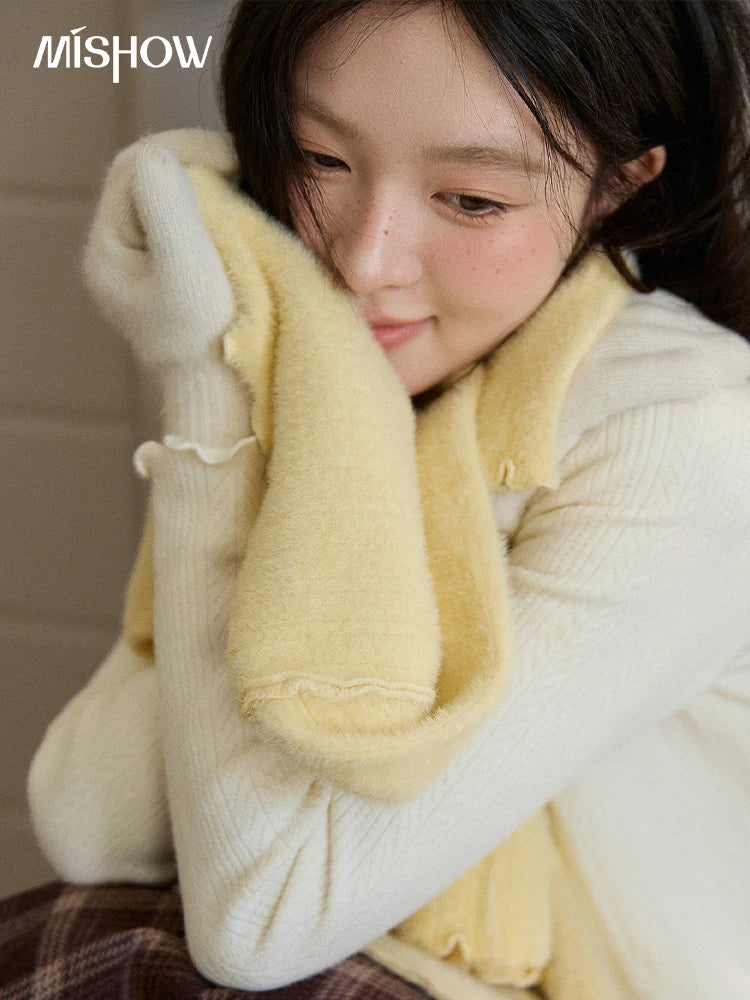 MISHOW Women's One Piece Velvet Thickened Bottom Tops 2025 Winter Versatile Black Fungus Edge Collar Knitted Tops MXE88Z2597