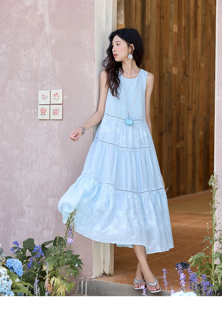 MISHOW Summer Embroidery Dress for Woman 2025 New O-Neck Sleeveless High Waist Hollow Out Lace Splicing Long Dress MXE35L2229