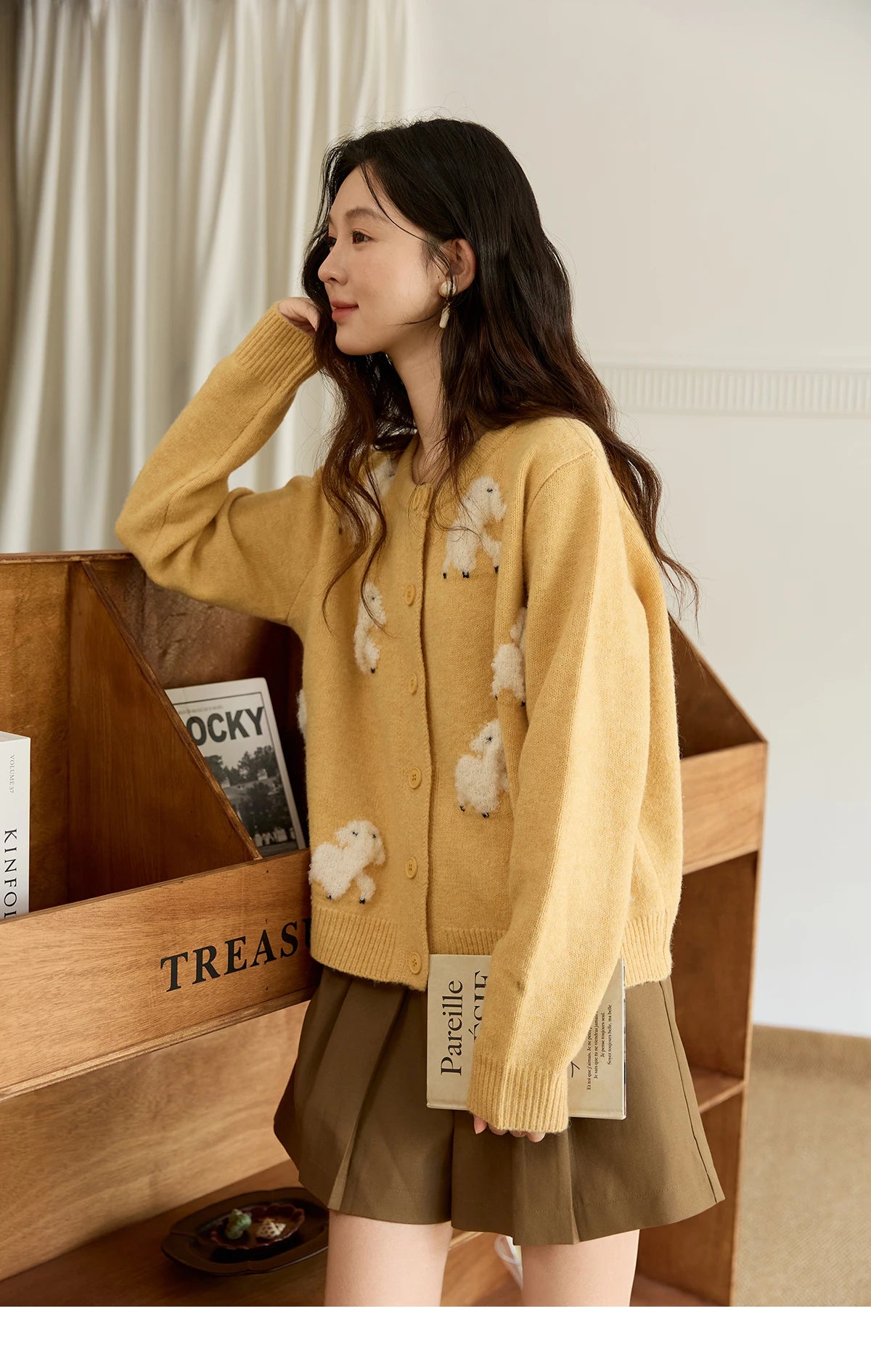 MISHOW Lamb Jacquard Knit Cardigan Women 2025 Autumn New Lambskin Round Neck Single-breasted Commuting Loose Sweater MXE48Z2571