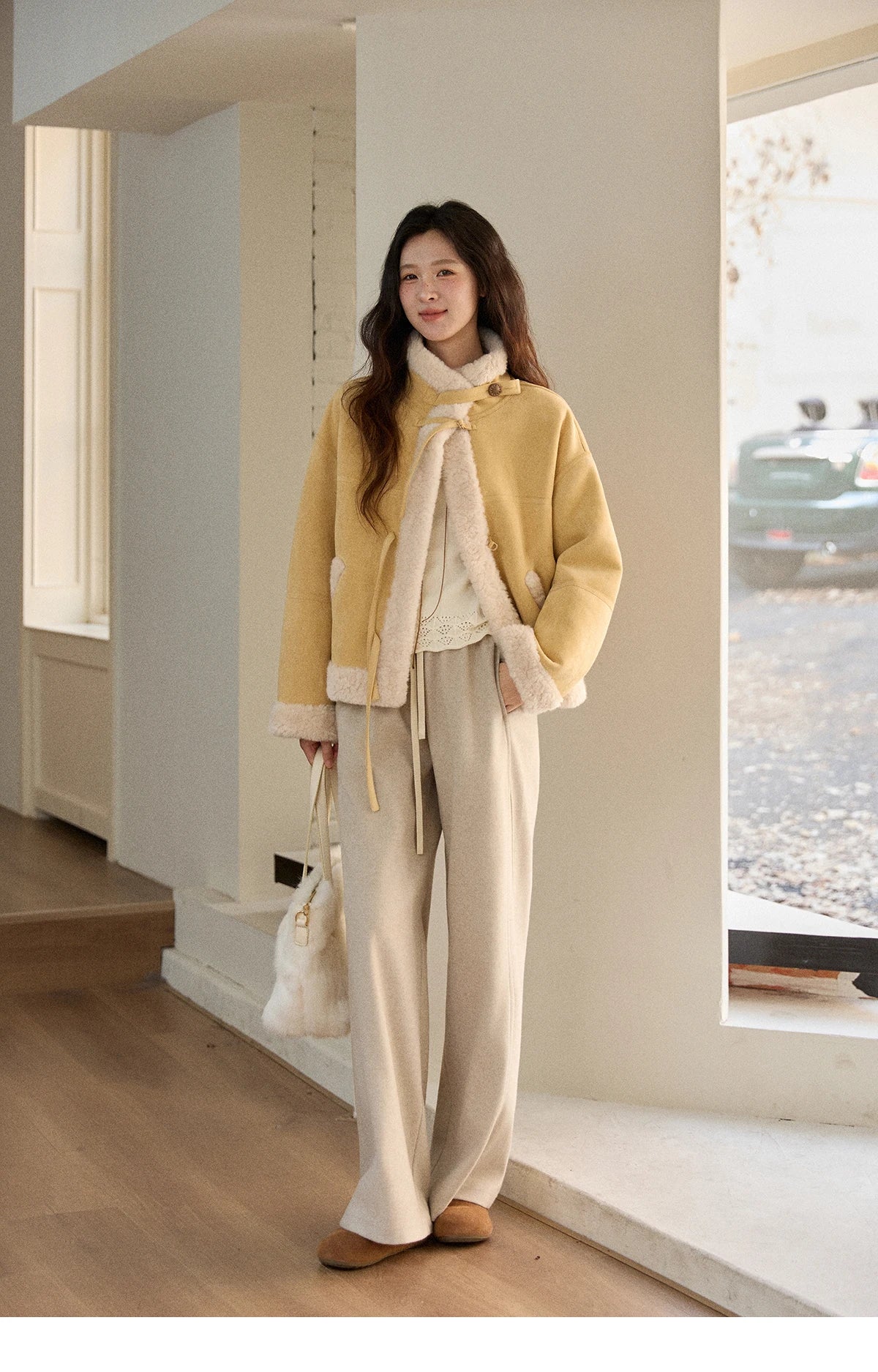 MISHOW  Woman Yellow Jackets 2025 Winter Suede Fur Collar Short Coat Luxury Comfortable Single-breasted Commuter Coat MXE89W0897