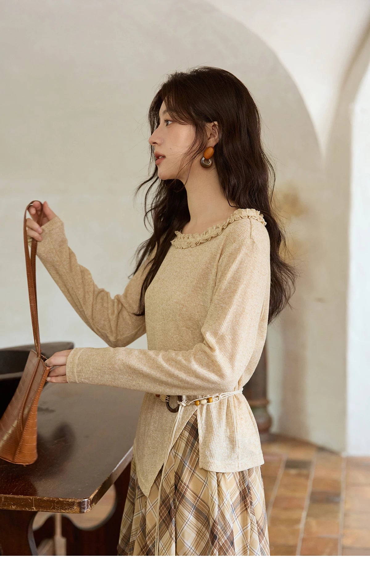 MISHOW Coffee Plaid Skirt 2025 Autumn Asymmetrical Hem Skirts Female Retro Side Zipper Commuting A-line Midi Skirt MXE42B2377