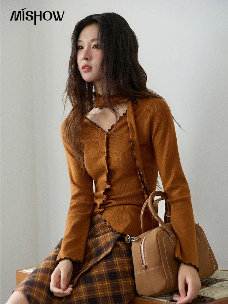 MISHOW New Ruffled Edge Knitted Pullovers for Woman 2025 Retro Slim V-neck Ribbon Knit Top Cmfortable Winter Clothes MXE86Z2728