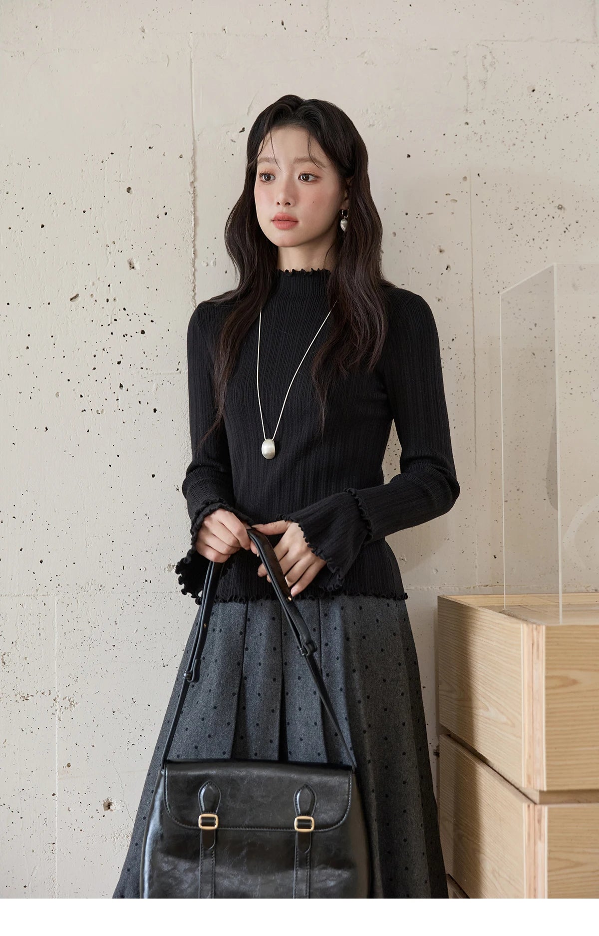 MISHOW Women's Long Sleeve Top 2025 Autumn New Casual Solid Turtleneck Slim Knit Wood Ear Edge Trumpet Sleeve Top MXE51Z2552