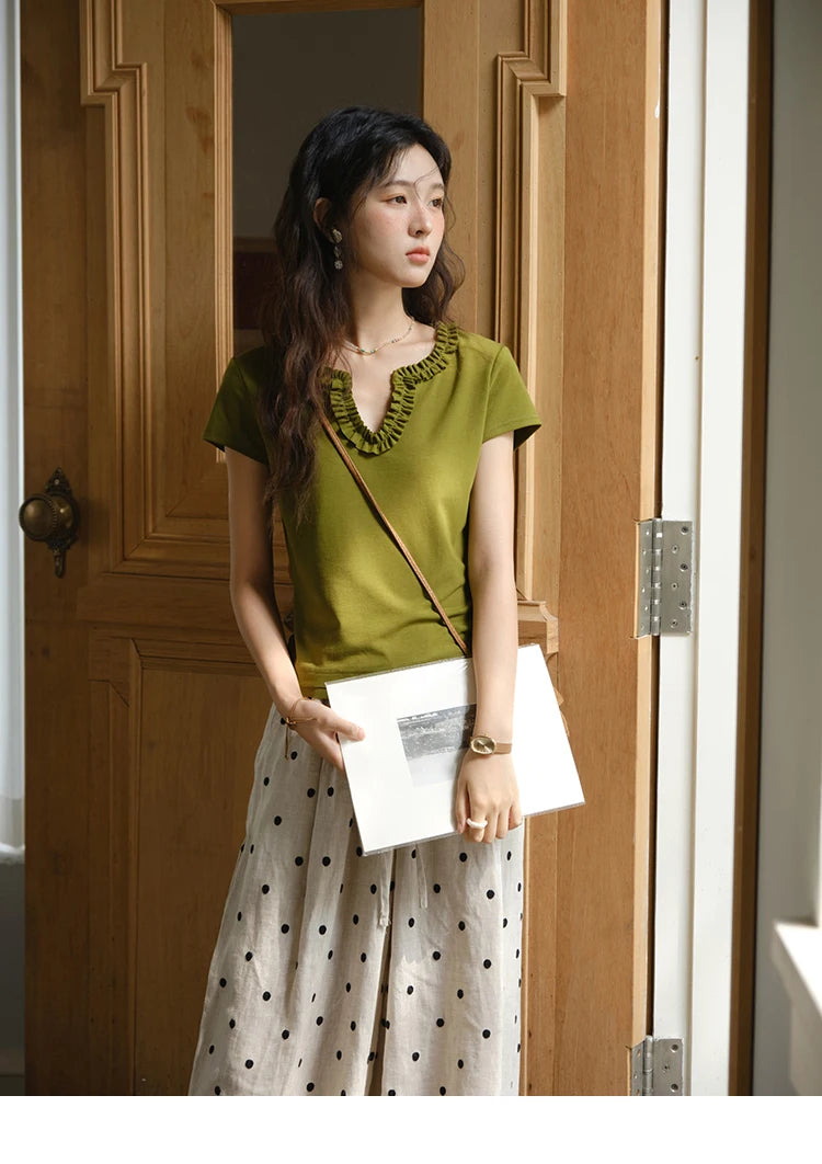 Mishow Lace V-Neck Short Sleeve Tee MXE35T0562