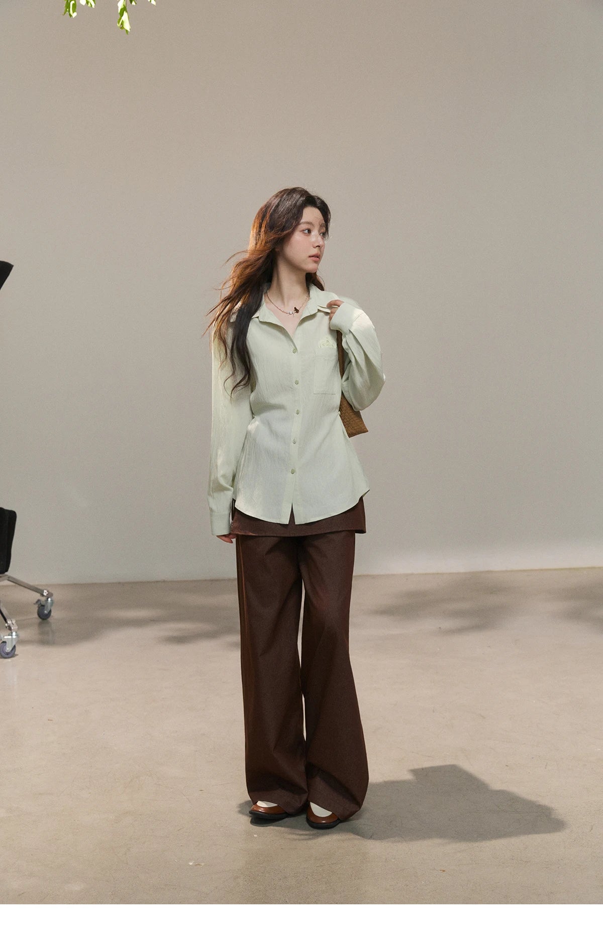 MISHOW Women's Contrast Trim Lapel Collar Shirts 2026 Spring Floral Embroidery Pocket Decor Button Waist Casual Shirt MXF13C2440