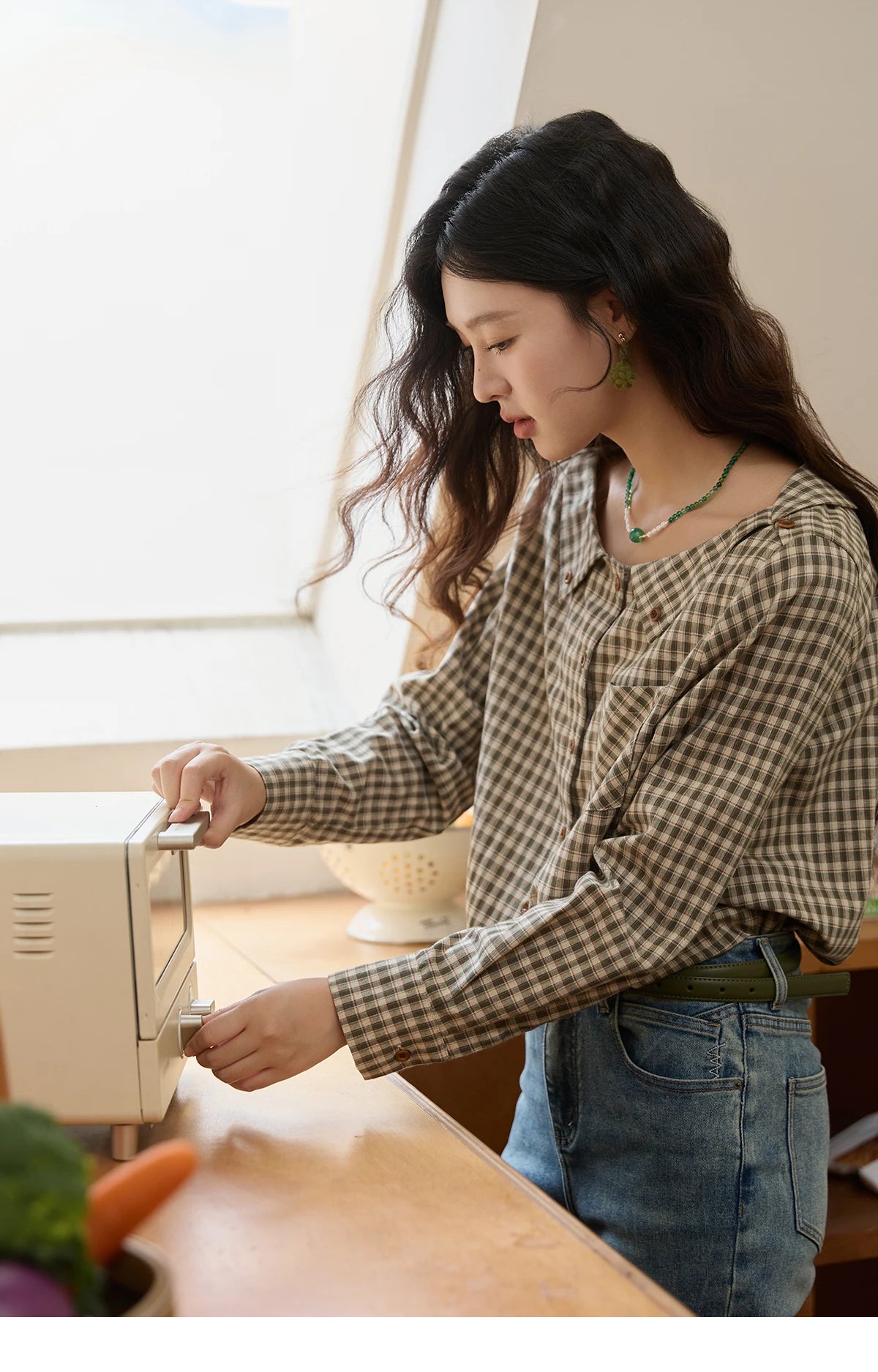 MISHOW Women's Casual Shirts Cotton Autumn Side Slit Pockets Plaid Shirts Commute  Elegant Chic Woman Top with Belt MXE44X2469