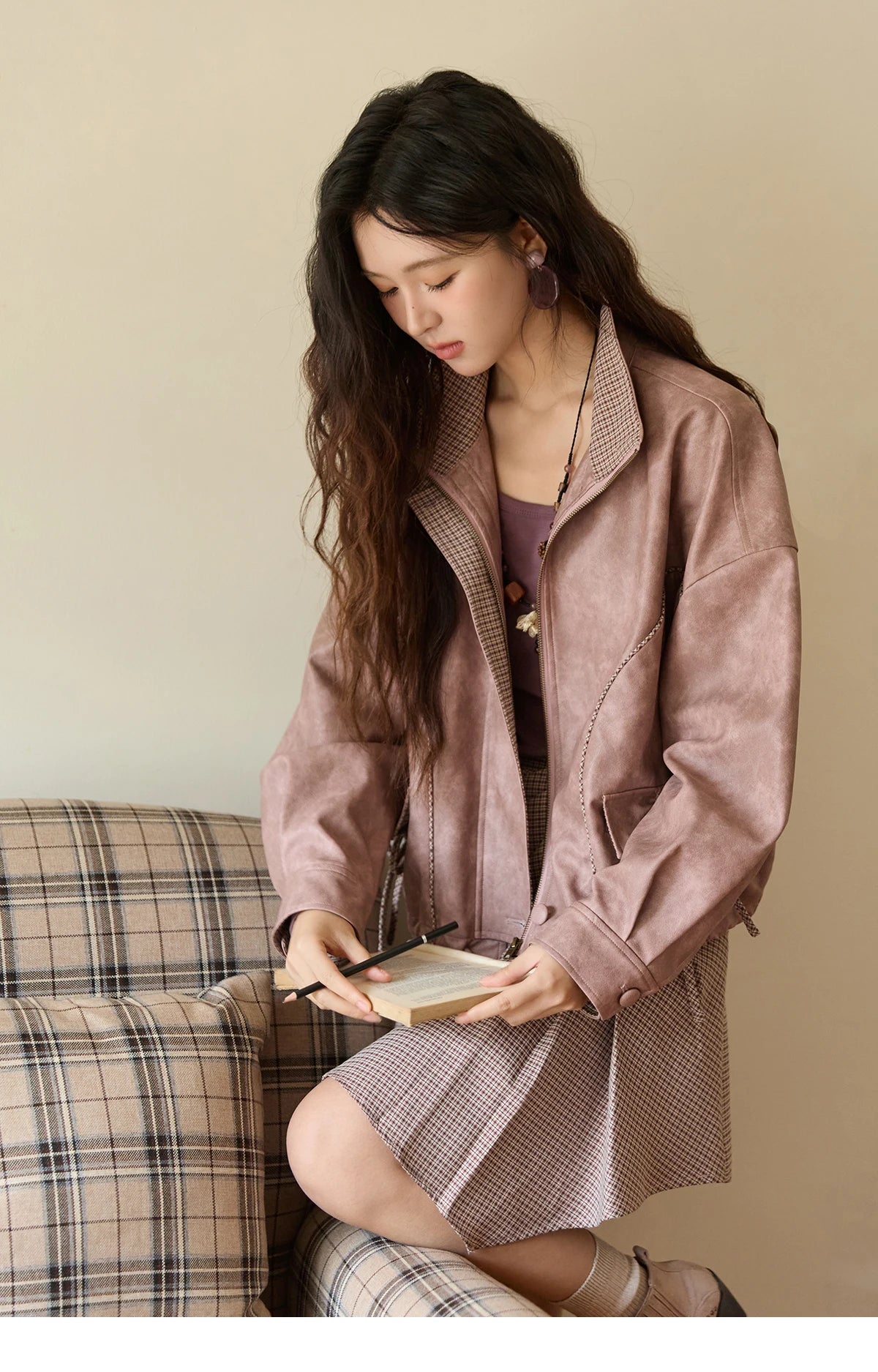 MISHOW Women's Dyed Leather Jackets 2025 Autumn Short Contrasting Plaid Lapel Jacket Fashion Loose Bow Pockets Coat MXE44W0818