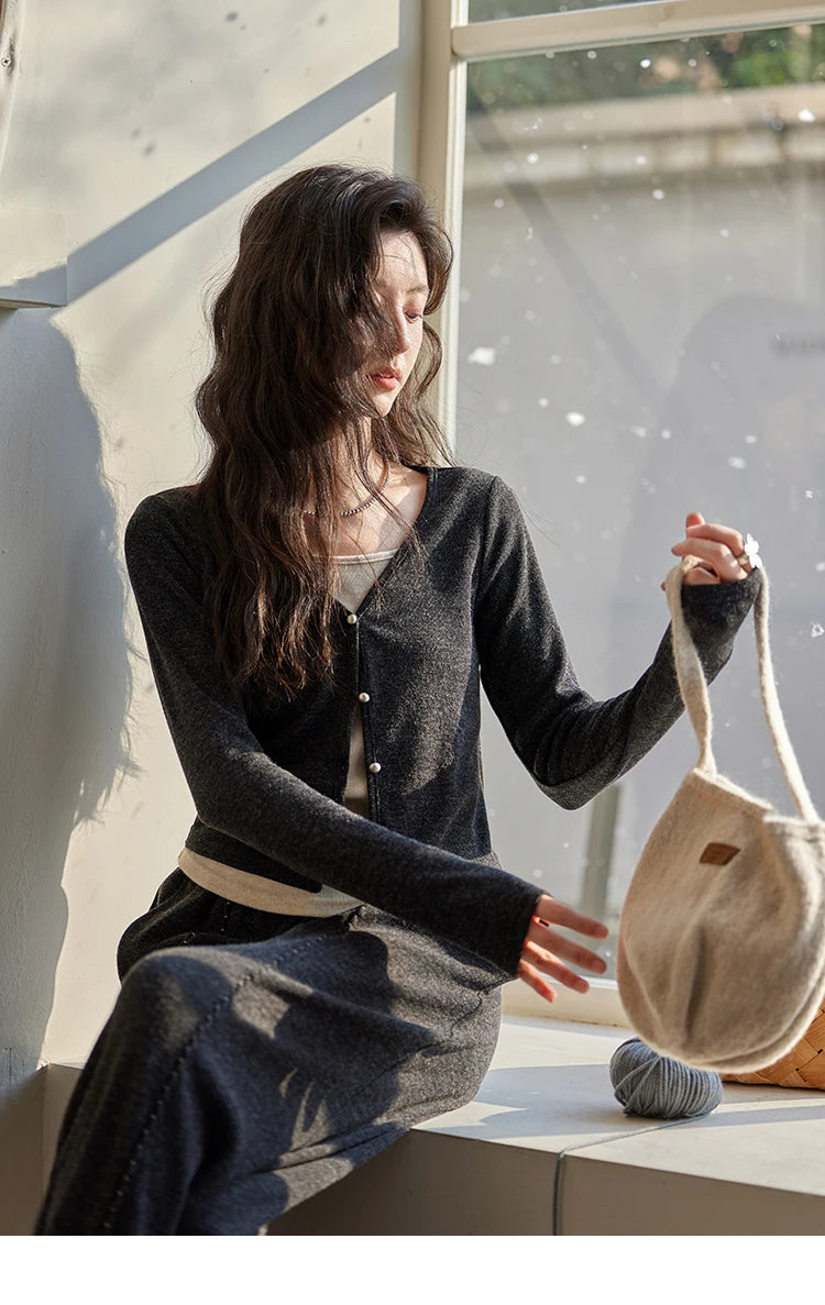 MISHOW Women Casual False Two Pieces Splicing Knit Wide-legged Pants Separately 2024 Fall Winter Elastic Waist Pants MXD35Z0877