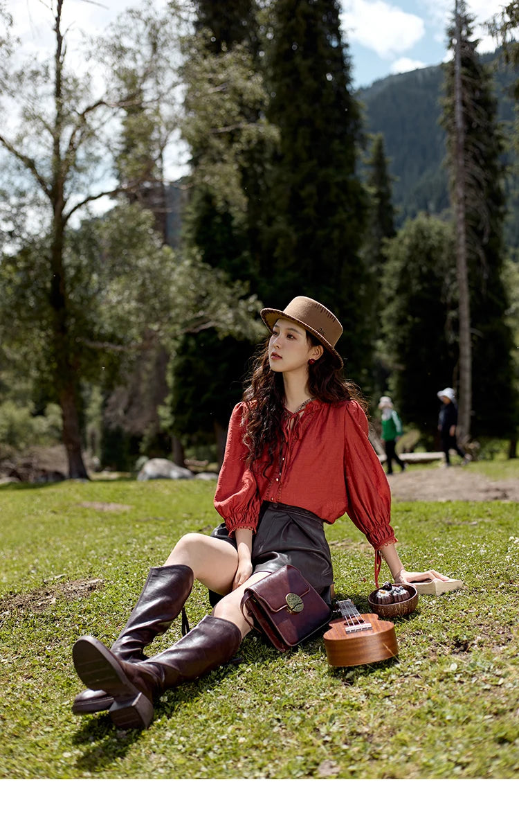 MISHOW French Retro Lace Collar Shirt for Women 2024 Autumn Bow Tie Top Lantern Sleeves Seven Quarter Sleeves Shirt MXD41X1621