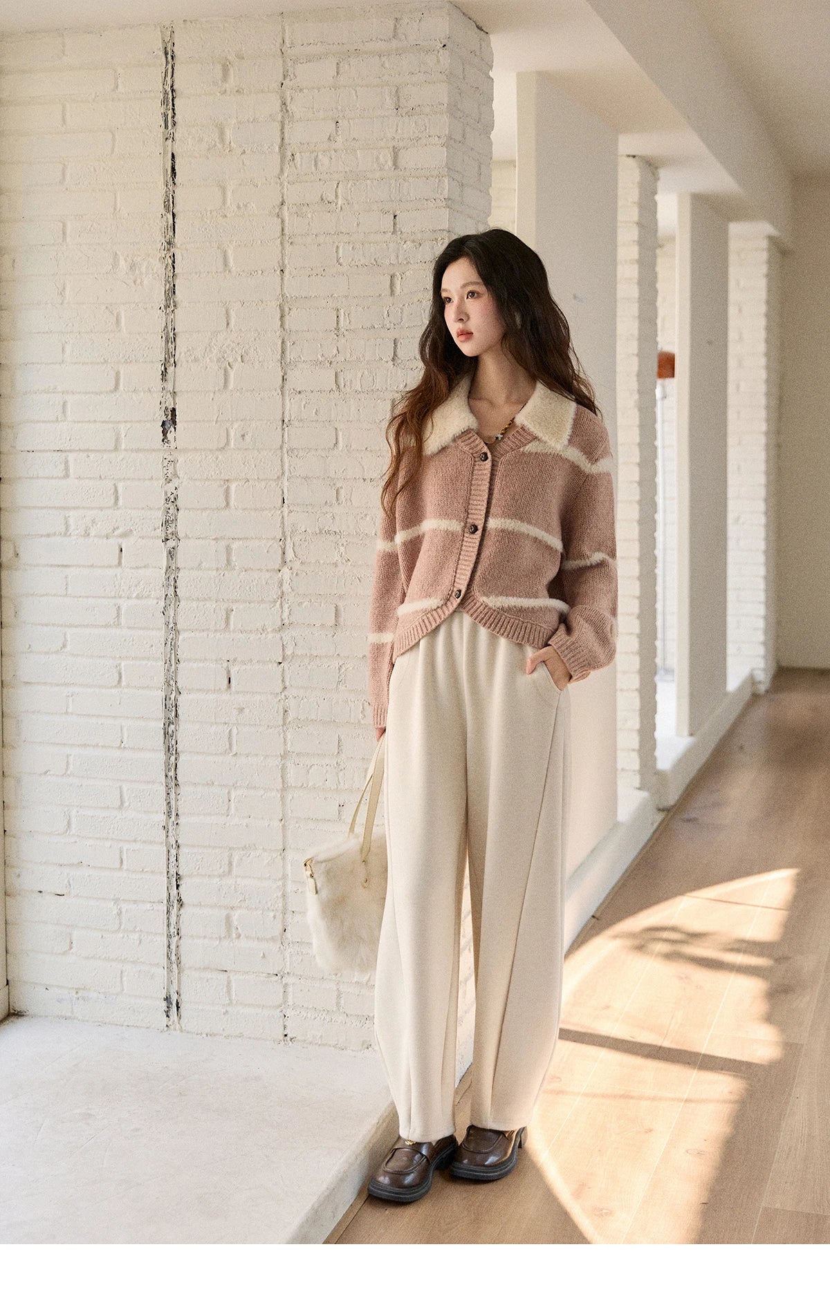 MISHOW Woman Knitted Cardigan 2025 Winter Sweet Style Faux Mink Turn-down Collar Striped Stitching Sweater Commute MXE89Z2668