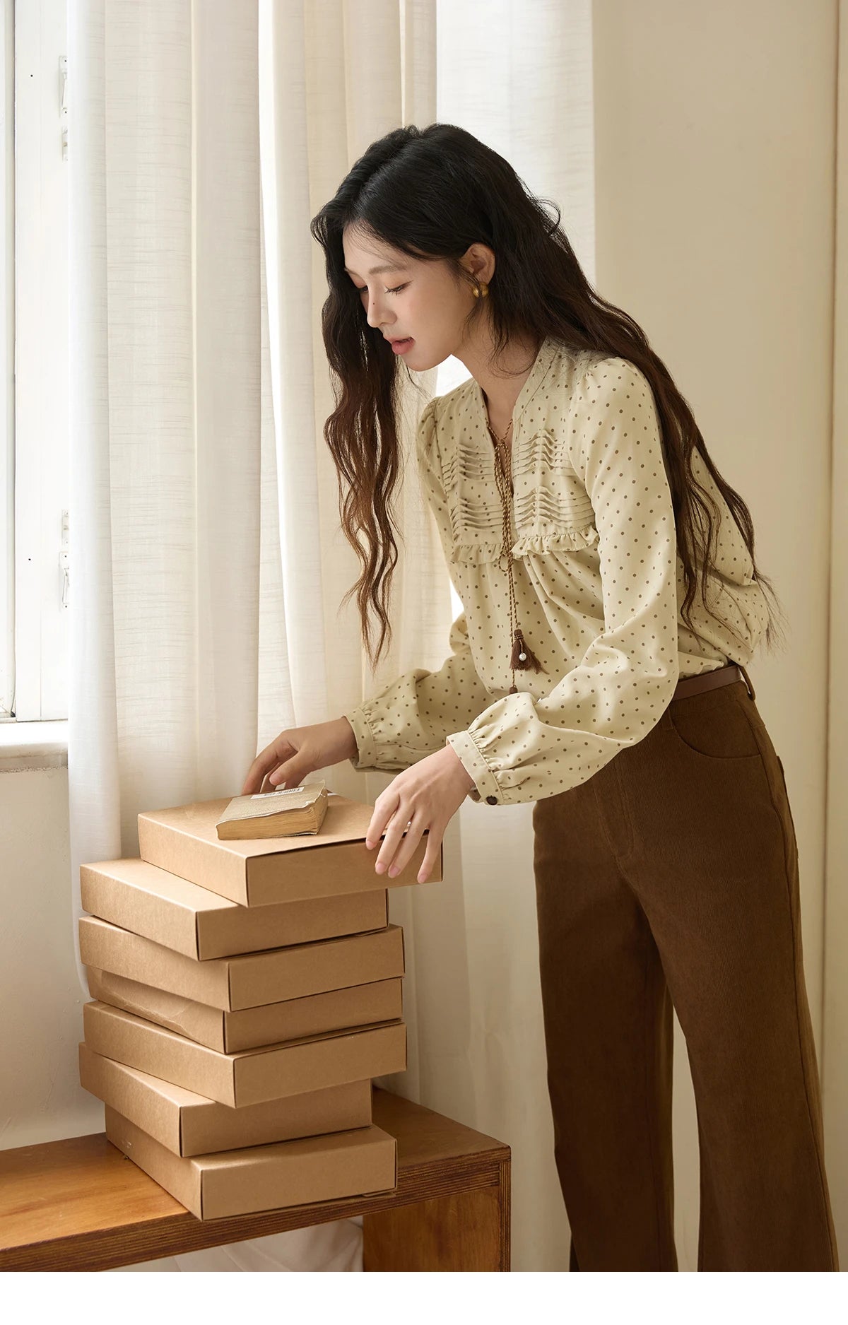 MISHOW Women's Polka Dot Ruffled Shirt 2025 Autumn Vintage Tie Tassel Round Neck Long-Sleeve Top Loose Casual Blouse MXE45X2477