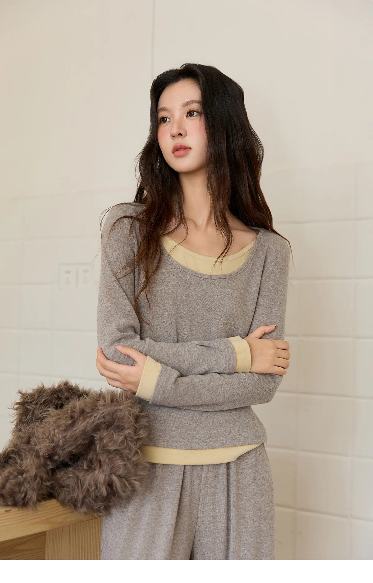 MISHOW Woman Slim Fit Long Sleeve Top 2025 Autumn Retro Solid O-neck Shawl Pullover Casual Knit Top Woman Clothes MXE89T1419