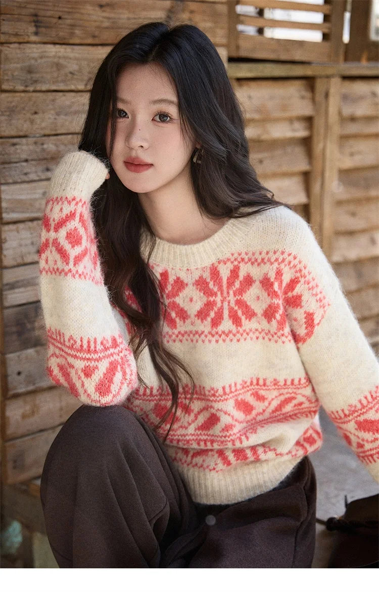 MISHOW Christmas Geometric Jacquard Sweater for Women 2025 Winter Beige White Wool Round Neck Loose Knitted Sweater MXE93Z2938