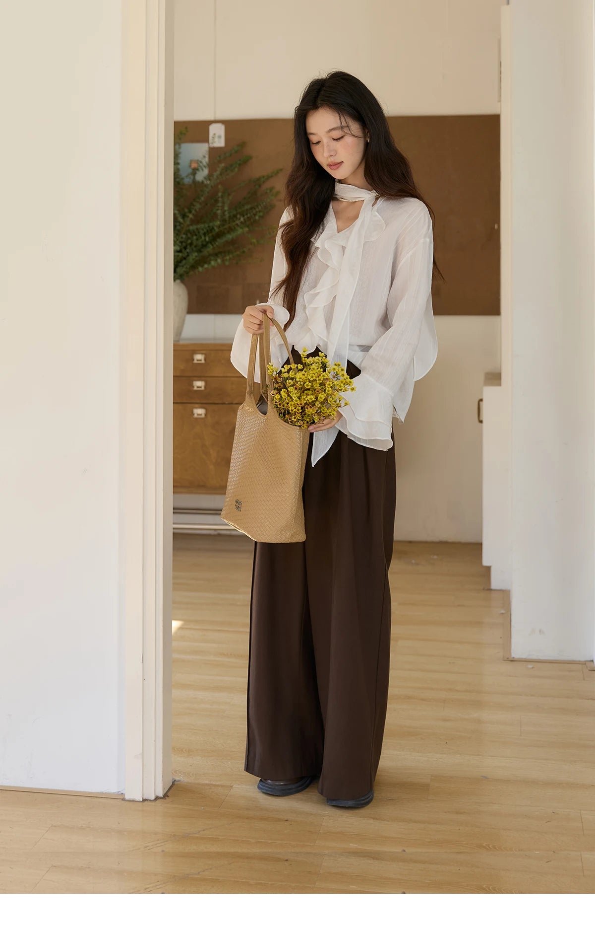 MISHOW Women's Ruffle Trim Chiffon Blouse with Detachable Scarf 2026 Spring Long Sleeve Loose Fit Casual White Top MXF108X0999