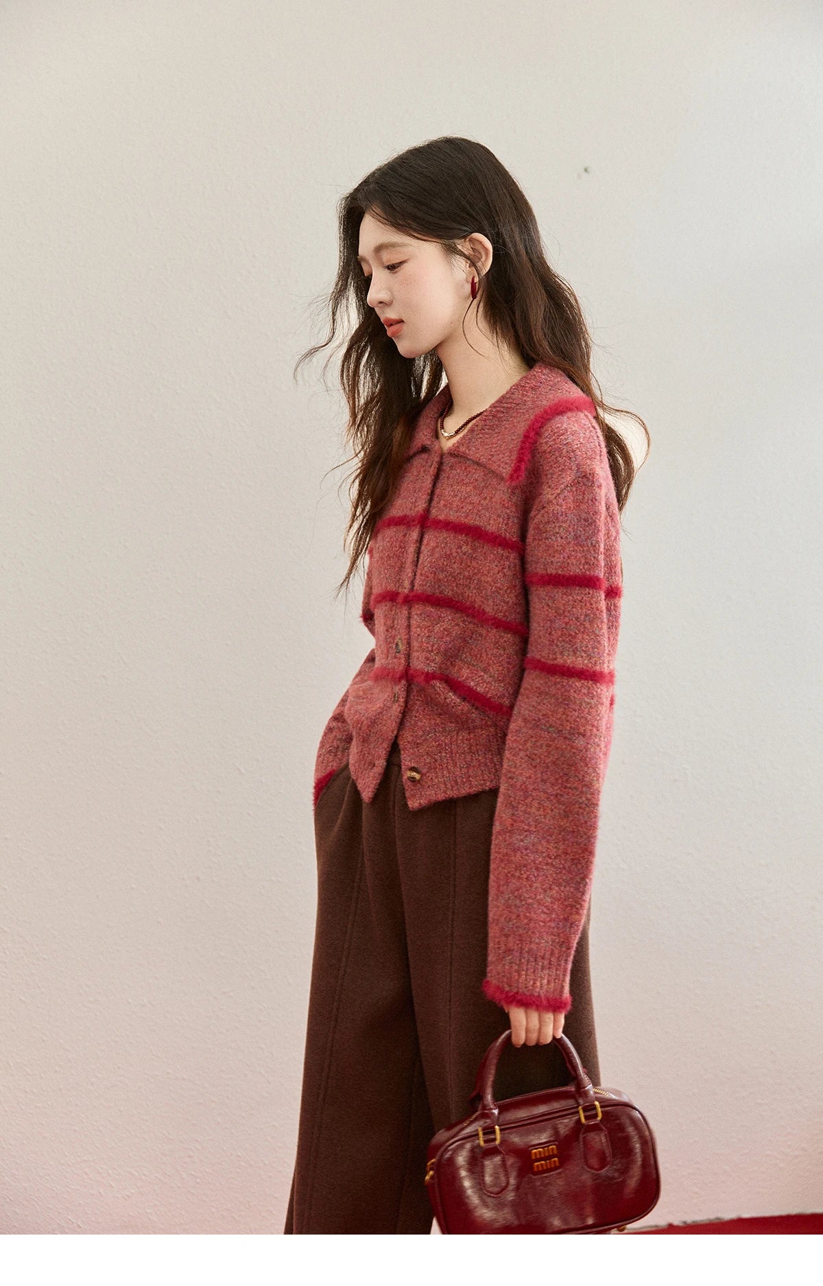 MISHOW Christmas Women's Retro Red Striped Large Lapel Knitted Cardigan 2025 Winter Color Block Fleece Patchwork Tops MXE94Z2888