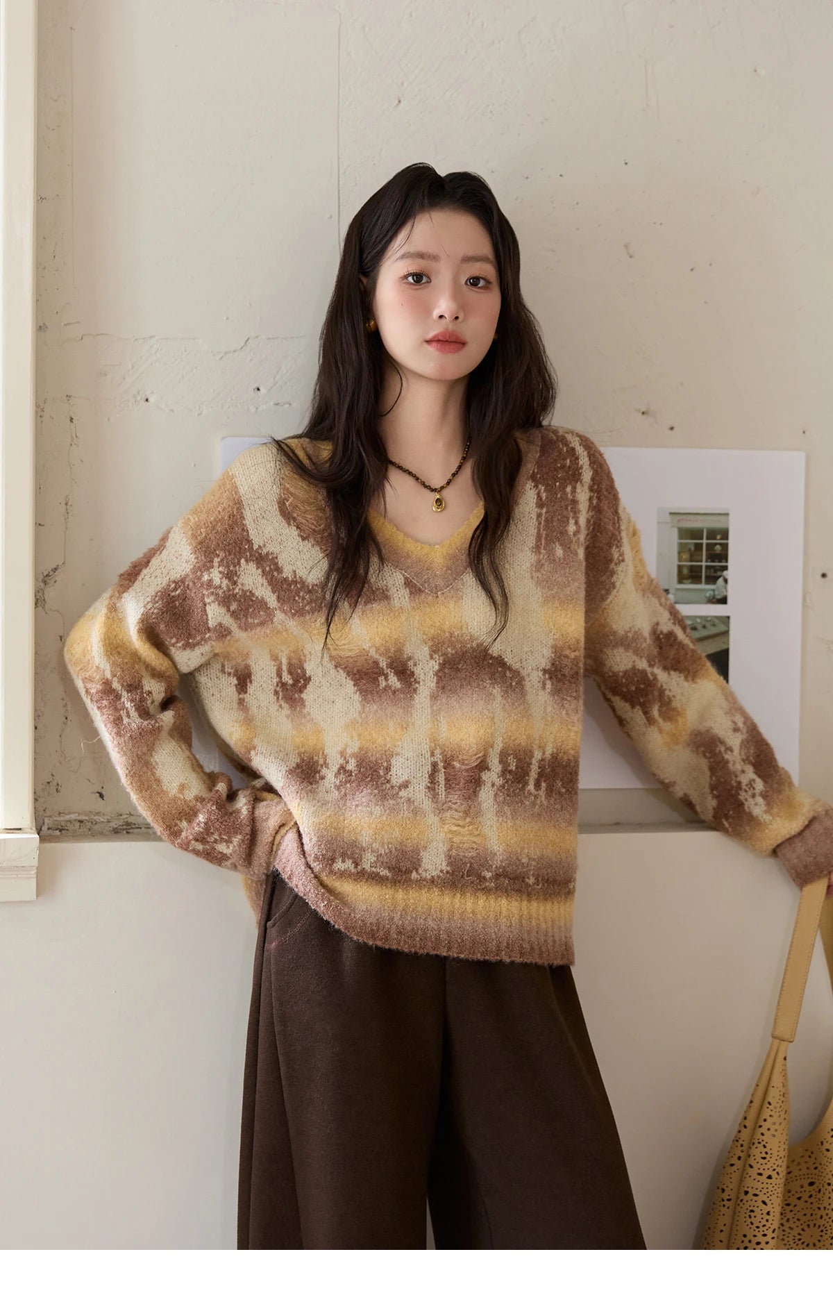 MISHOW Yellow Coffee Gradient Sweater Women 2025 Autumn Winter New V-neck Cable Knit Top Retro Commute Loose Sweater MXE51Z2627
