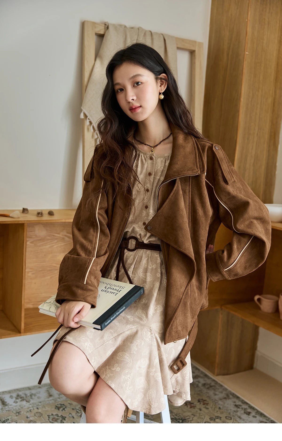 MISHOW Woman Retro Jacket 2025 New Split Turn Down Collar Brown Suede Short Loose Coat Commute Autumn Women Clothing MXE48W0850