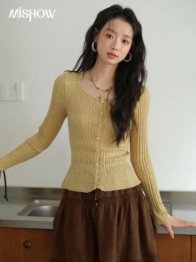 MISHOW Pit Stripe Thin Knitted Sweater for Women Autumn 2025 French Retro Round Neck Cardigan Temperament Casual Top MXE42Z1374