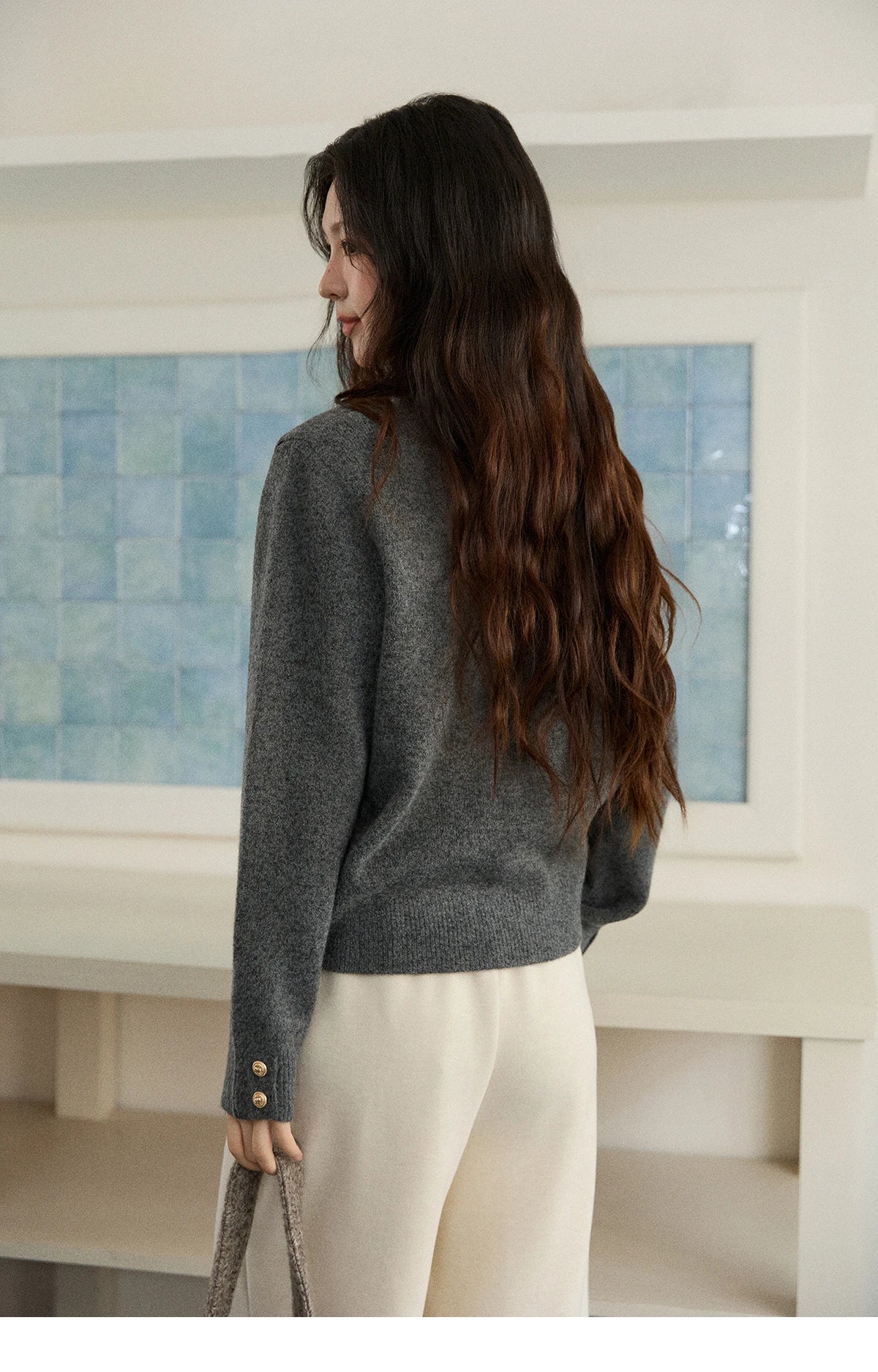 MISHOW Cat Jacquard Pullovers for Woman 2025 Winter Lazy Style Round Neck Three-dimensional Bow Loose Knit Sweater MXE86Z2750