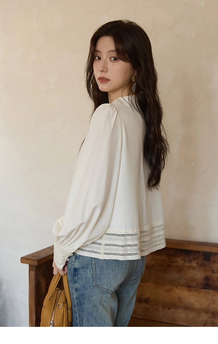 MISHOW Women's French Lace Patchwork Shirt 2025 Autumn Butterfly Collar Lantern Sleeves Apricot Elegant Commuting Top MXE41C2357