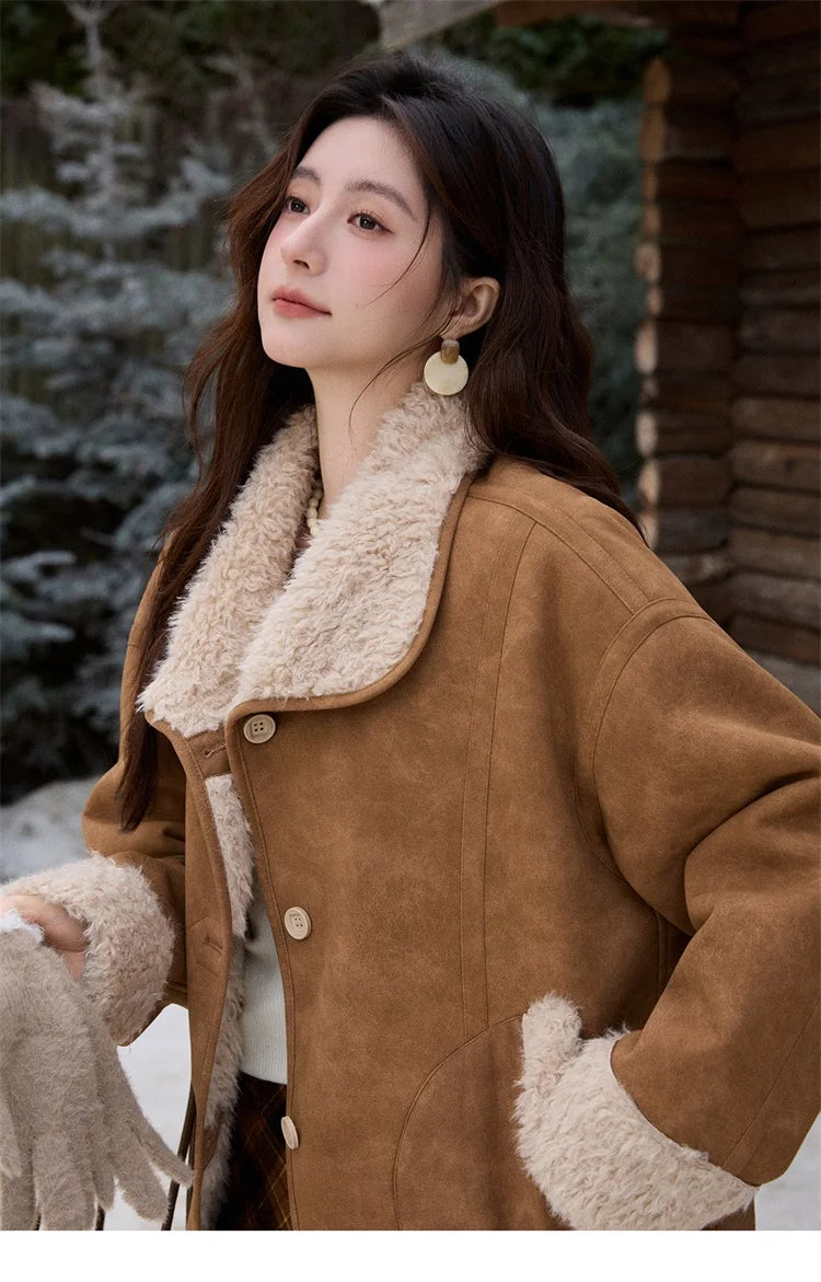 MISHOW Women's Double Sided Wearing Jacket 2025 Winter Lamb Wool Lapel Coat Warm Windproof Commuter Coat with Pockets MXE91W1015