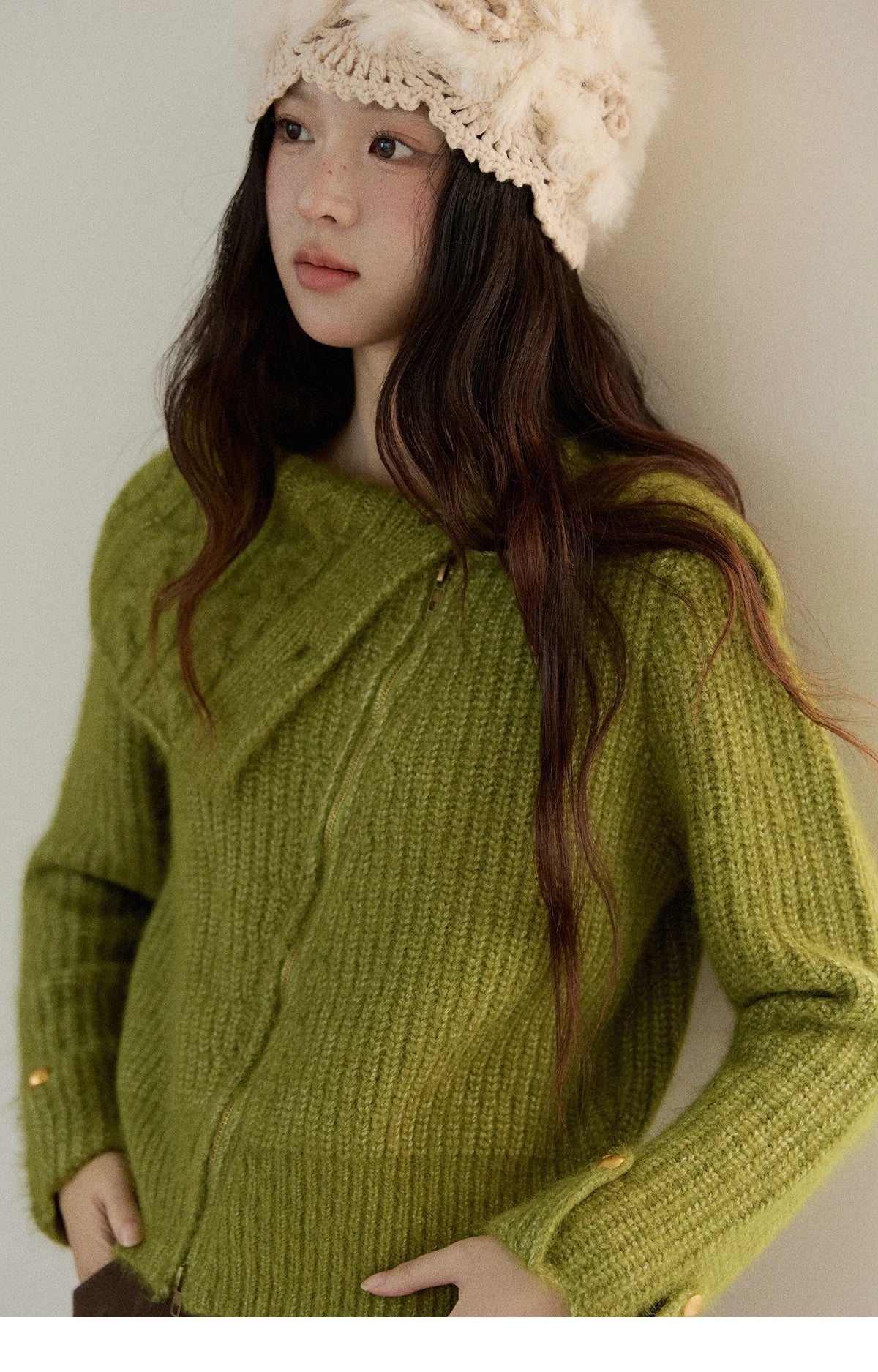 MISHOW Woman Green Sweater 2025 Winter Wool Blend Long-pile Large Lapel Knit Top Loose Design Commute Pullovers MXE90Z2760