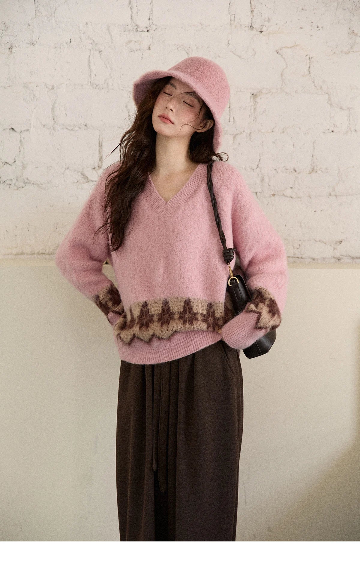 MISHOW Jacquard Pullovers for Women 2025 Winter Fashion Retro Geometric Pattern V-Neck Knitted Sweater with Shawl MXE86Z2654