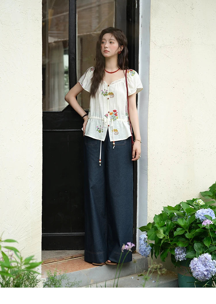 MISHOW Women's Fashion Flower Embroidery Blouse Summer 2025 Square Neck Lace Drawstring Short Top Ladies Clothing MXE37X1895