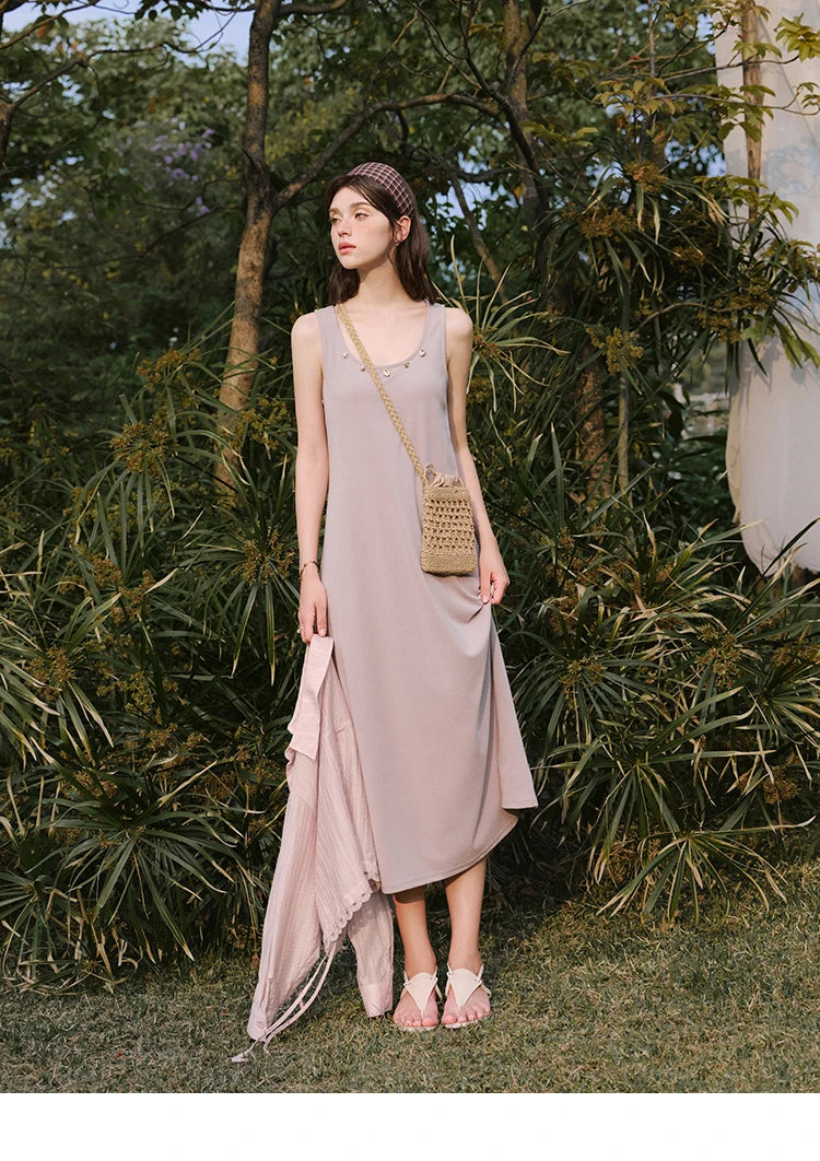 MISHOW Holiday Summer Vest Dresses Women 2025 New Solid Sleeveless Round Neck Slimming Long Dress Female Fashion MXE33L2205