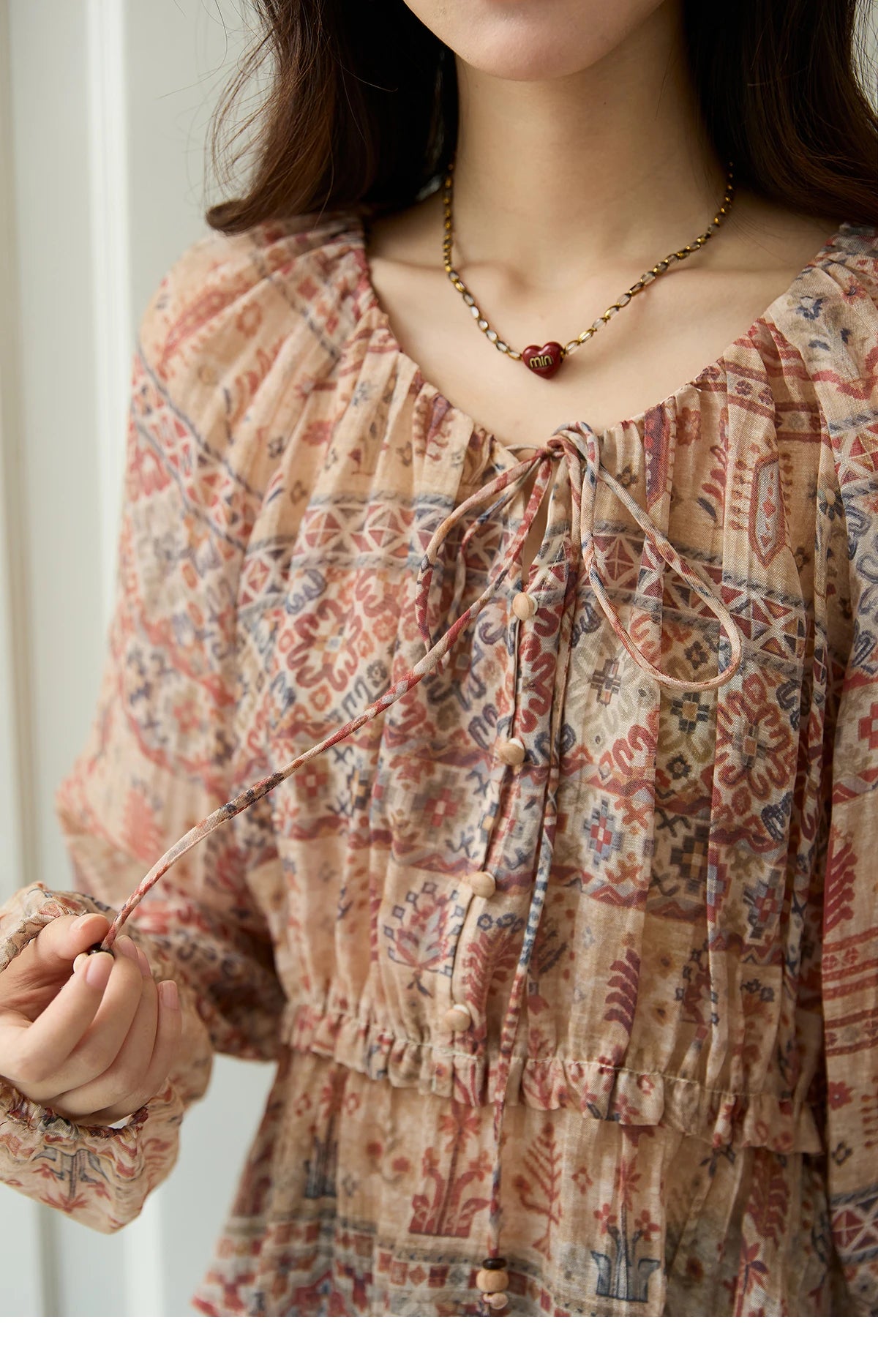 MISHOW Blouse Women 2025 National Style Printed Waist Round Neck Long-sleeved Top Commute Comfortable Autumn Blouse MXE47X2508