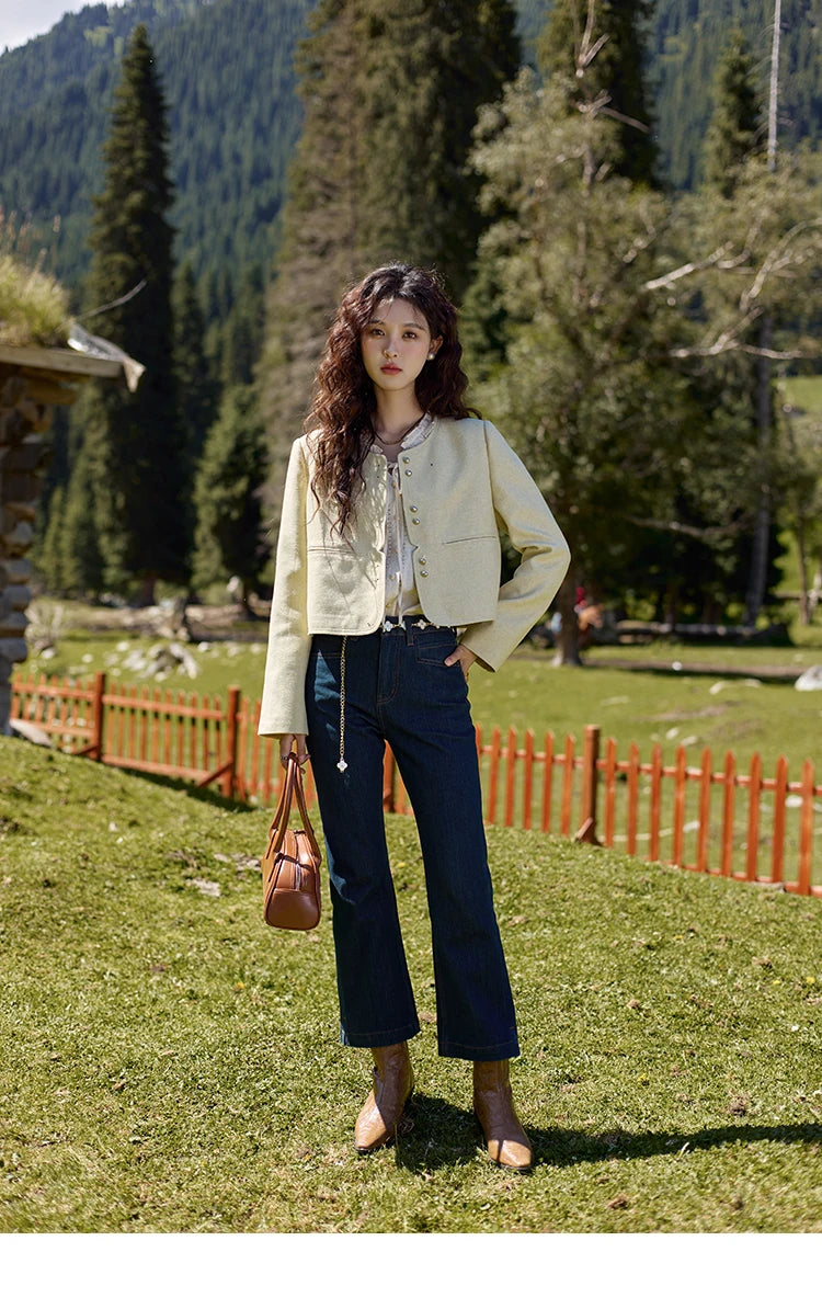 MISHOW French Retro Lace Collar Shirt for Women 2024 Autumn Bow Tie Top Lantern Sleeves Seven Quarter Sleeves Shirt MXD41X1621