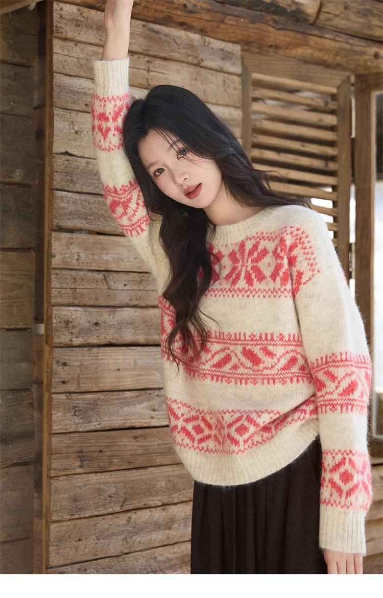 MISHOW Christmas Geometric Jacquard Sweater for Women 2025 Winter Beige White Wool Round Neck Loose Knitted Sweater MXE93Z2938